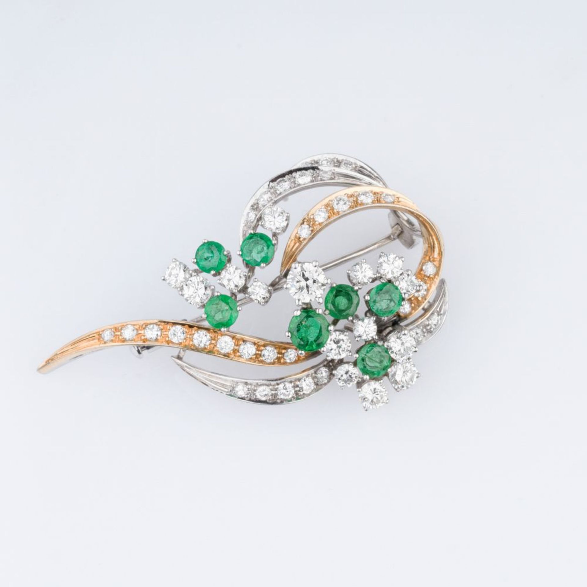 A Vintage Emerald Diamond Brooch.