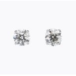 A Pair of Solitaire Diamond Earstuds.