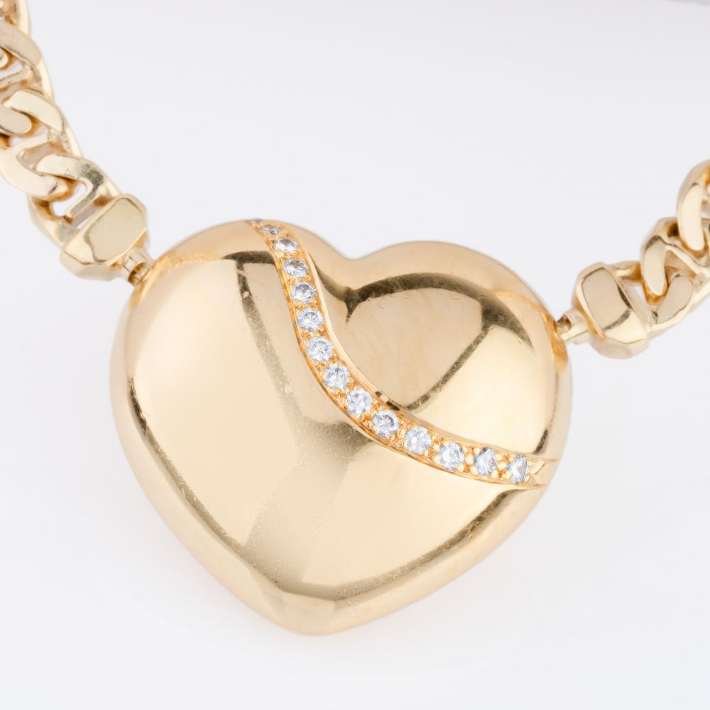 A Gold Necklace with heartshaped Diamond Clasp. - Image 2 of 2