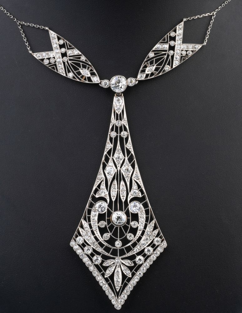 A highquality Art-déco Diamond Necklace. - Image 3 of 4