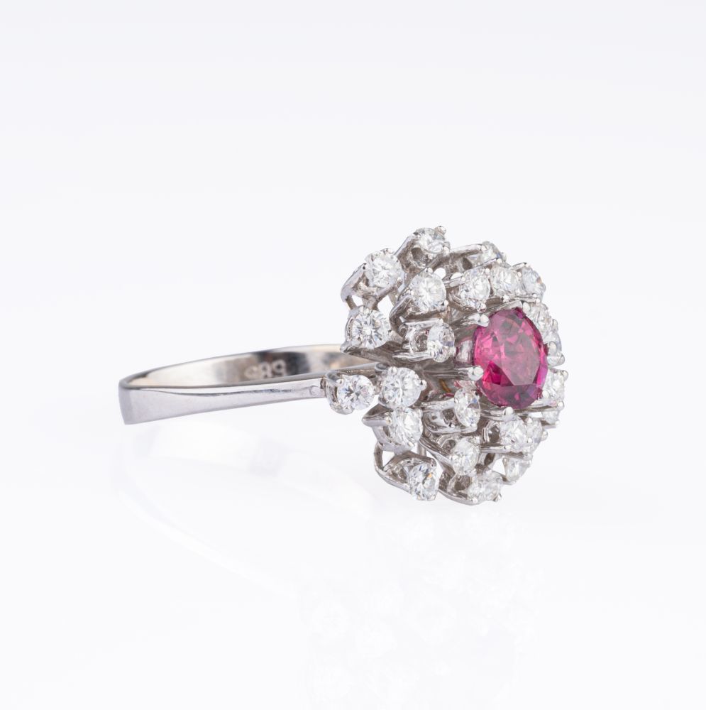 A Ruby Diamond Cocktailring. - Image 2 of 3