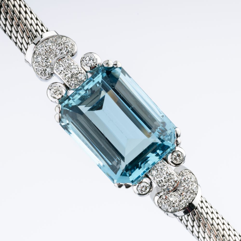 A Diamond Bracelet with colour intensive Aquamarin 'Santa Maria'. - Image 2 of 3