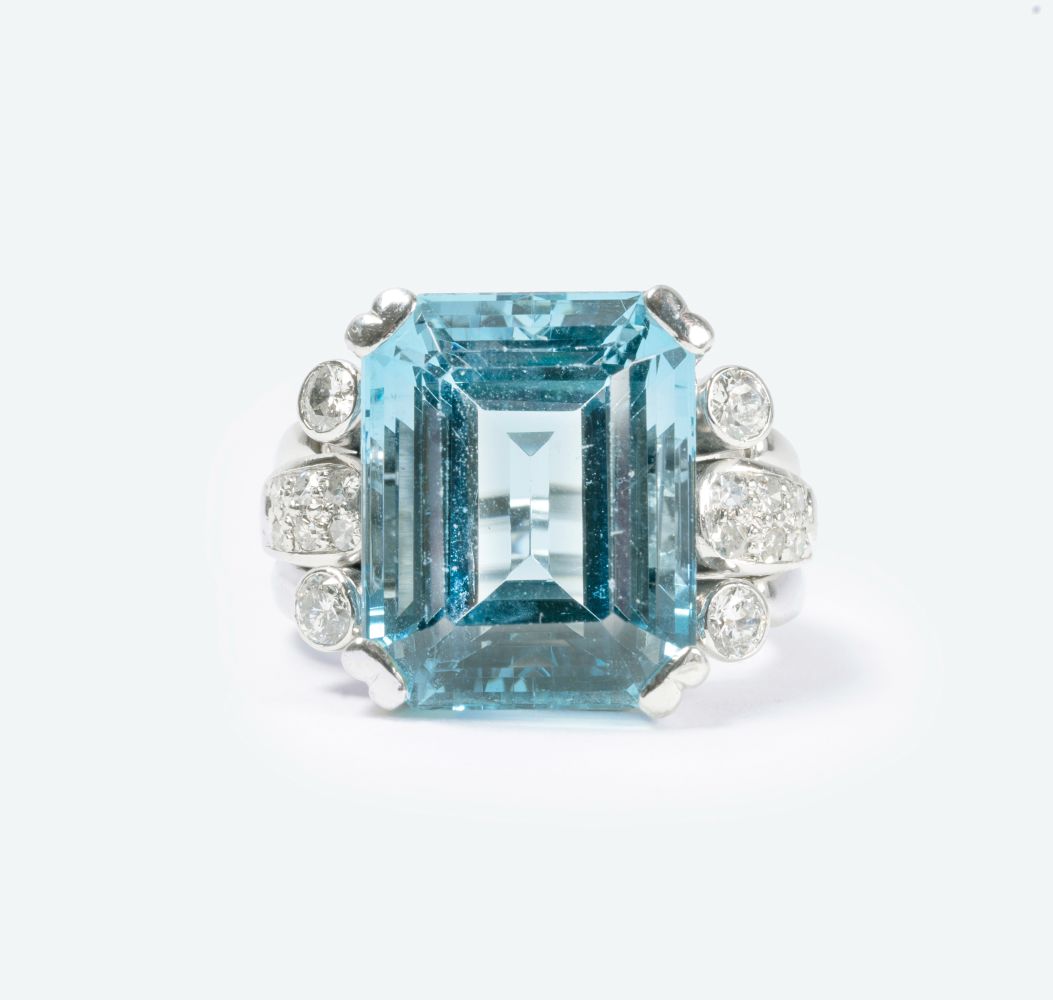 A colourfeine Aquamarine Diamond Ring 'Santa Maria'. - Image 2 of 3