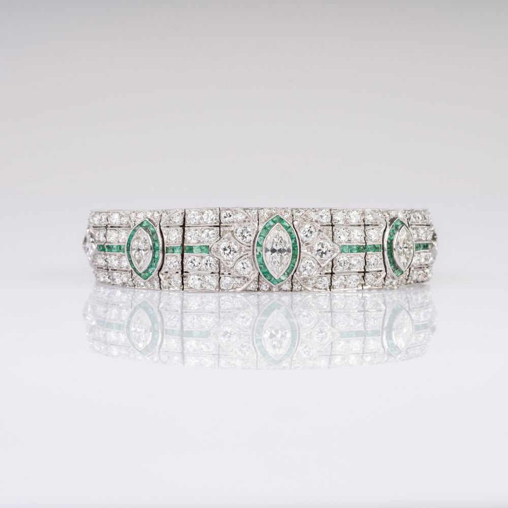 A highquality Art-déco Emerald Diamond Bracelet. - Image 2 of 3