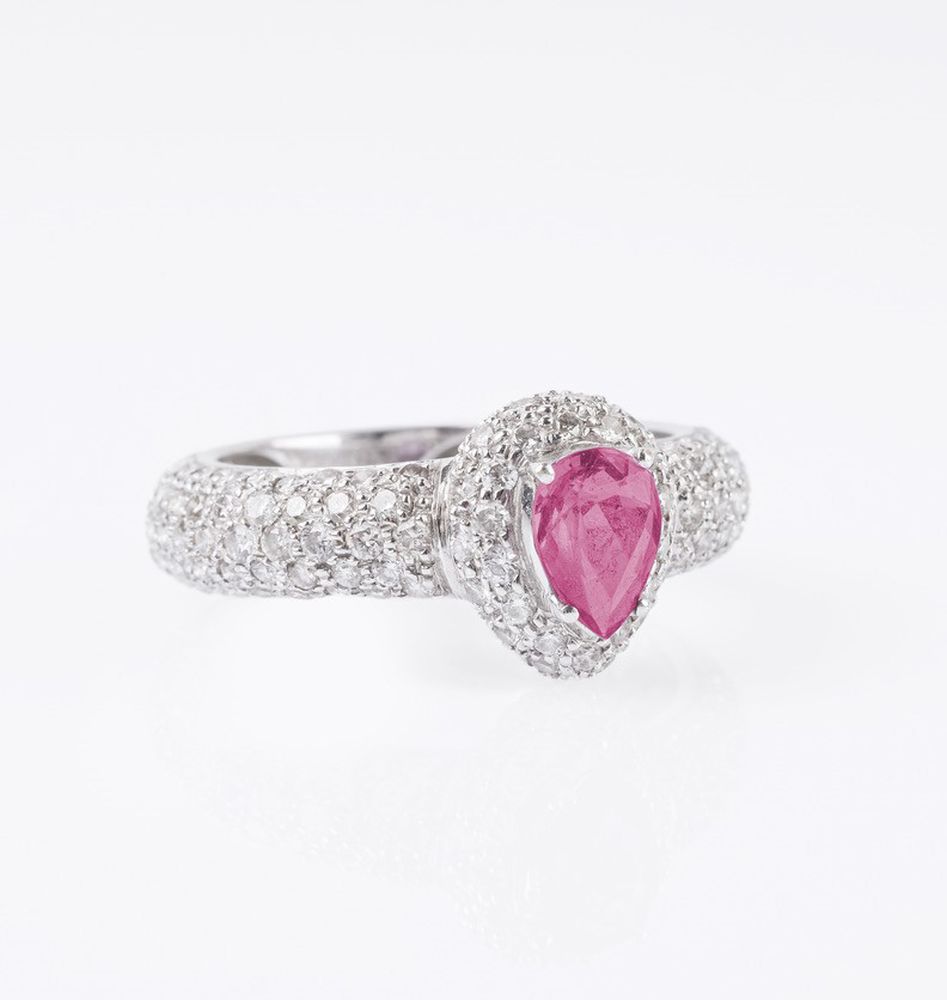 A Ruby Diamond Ring. - Image 2 of 3