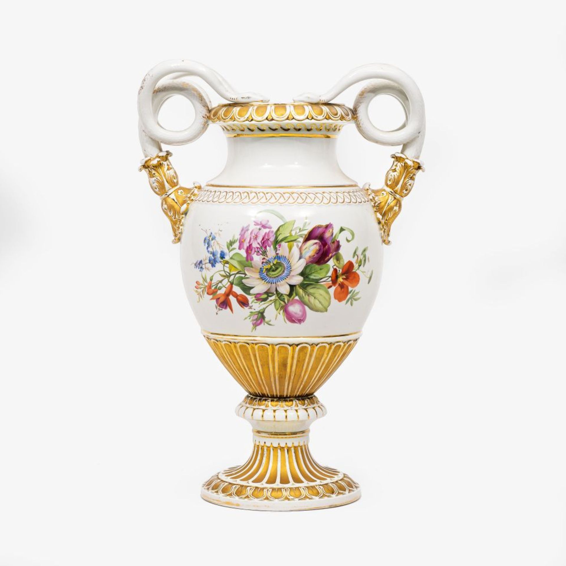 Ernst August Leuteritz (Meissen 1818 - ebd. 1893). Große Schlangenhenkelvase.