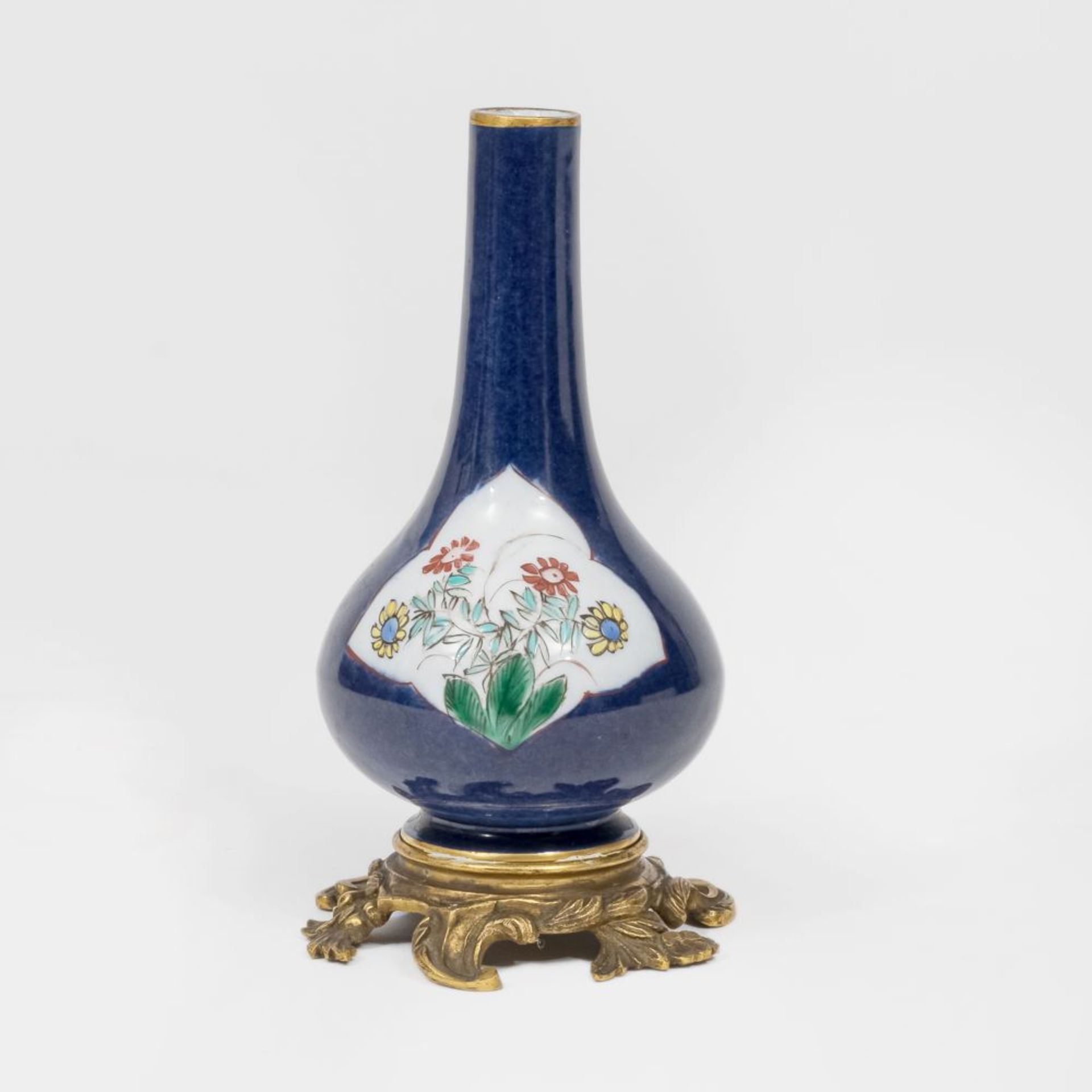 A Small Bottle Vase mit Bronze Mountíng. - Image 2 of 2