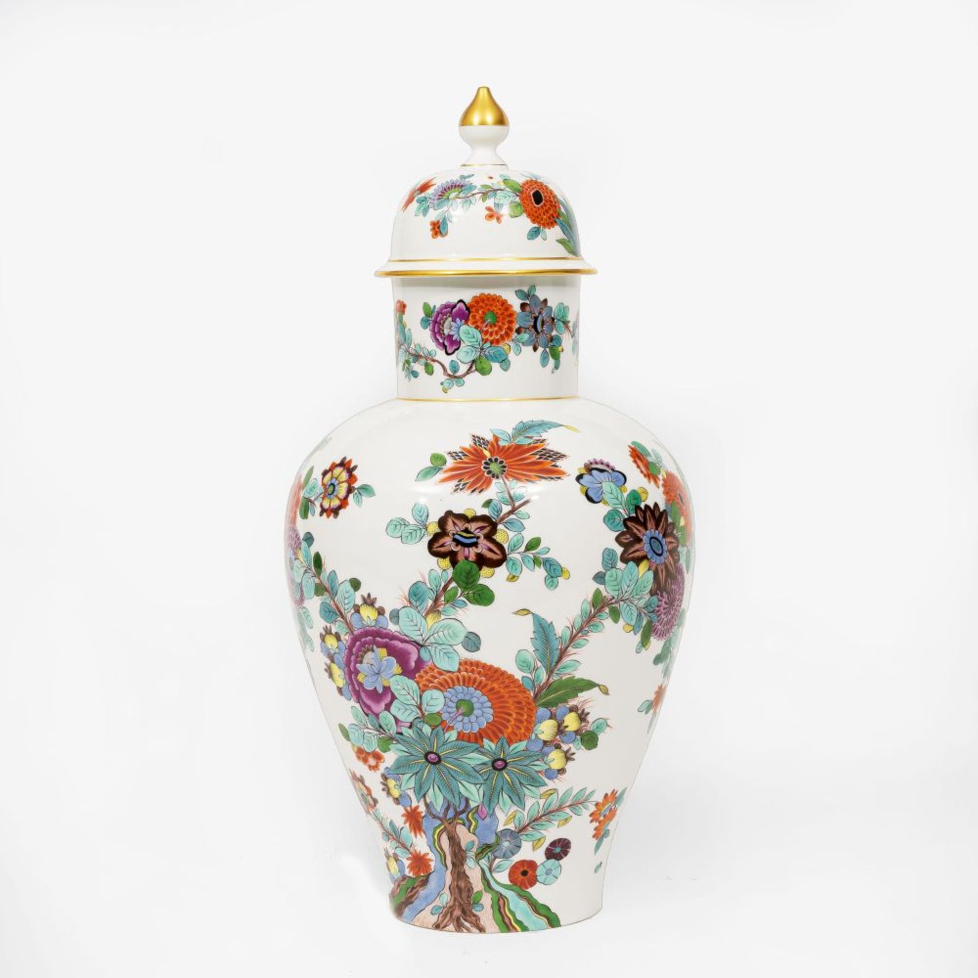 Große Deckelvase mit Kakiemon-Dekor.