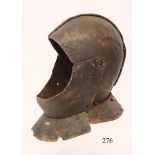 Fragment eines geschlossenen Helmes, um 1600