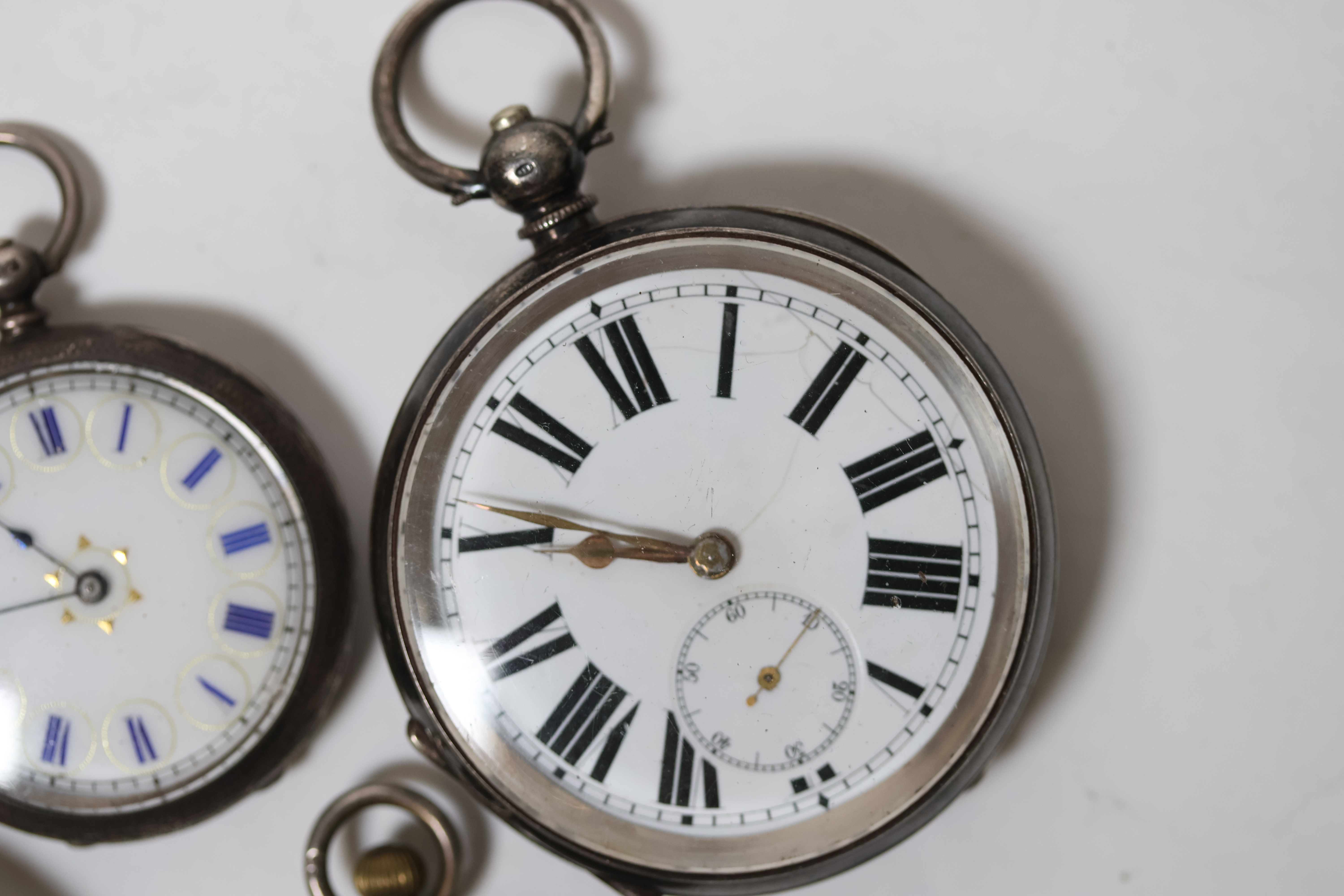 ***TO BE SOLD WITHOUT RESERVE*** ***AS FOUND*** JOB LOT OF SILVER POCKET WATCHES, CASES AND - Image 5 of 10