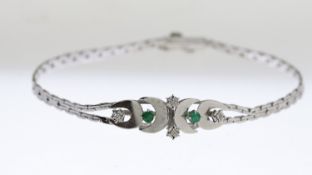 9ct White Gold Diamond And Emerald Moon Detail Six Stone Split Chain Bracelet (5.7g)