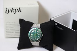 Brand: Limited Edition Timex Model Name: X Seconde/Seconde Q "Hulk" Reference: TW2W23000 Movement: