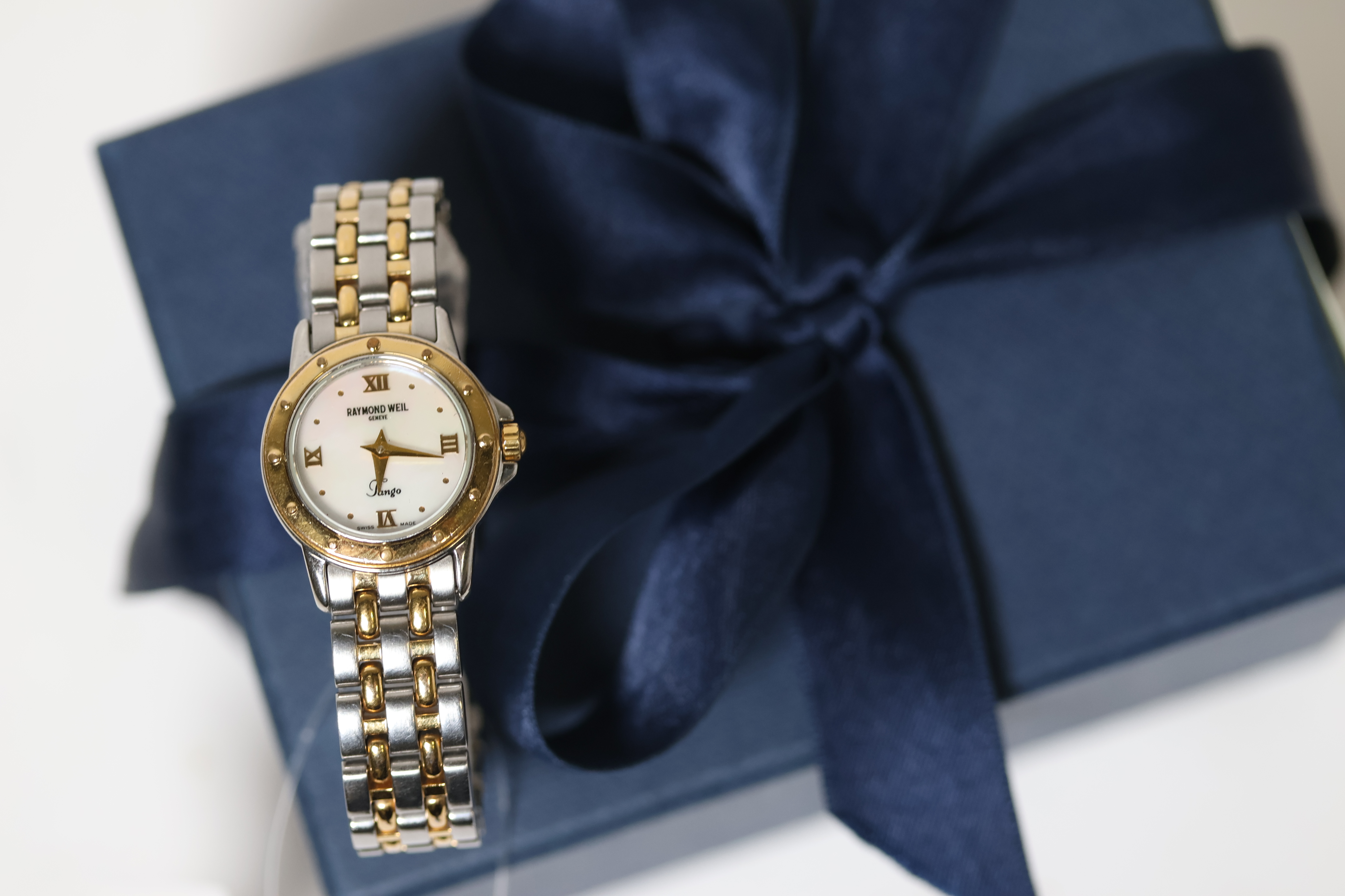 Brand: Ladies Raymond Weil Model Name: Tango Reference: 5860 Movement: Quartz Box: Yes Papers: Yes