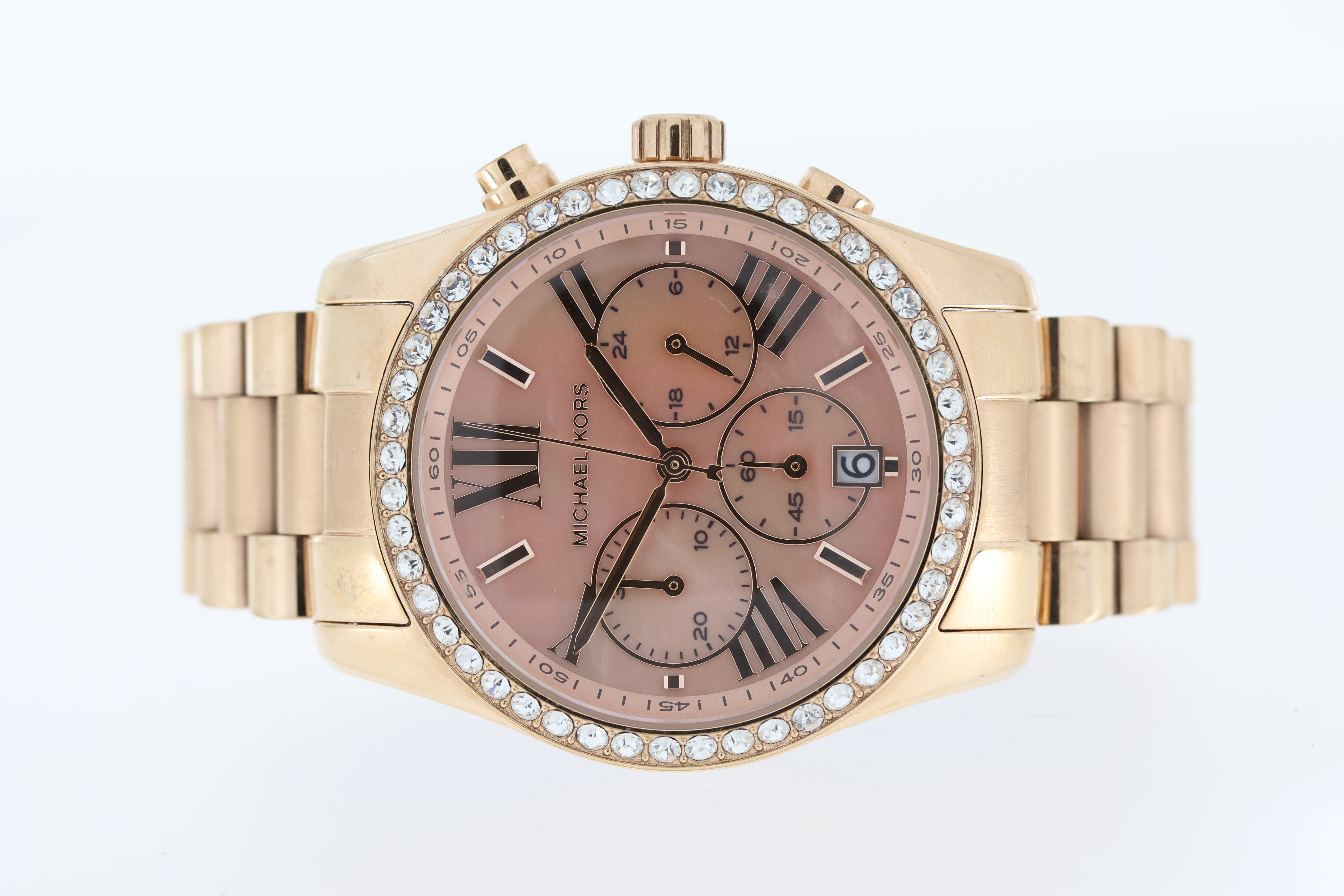 Brand: Michael Kors Reference: MK-7242 Movement: Quartz Dial shape: Circular Dial colour: Mother