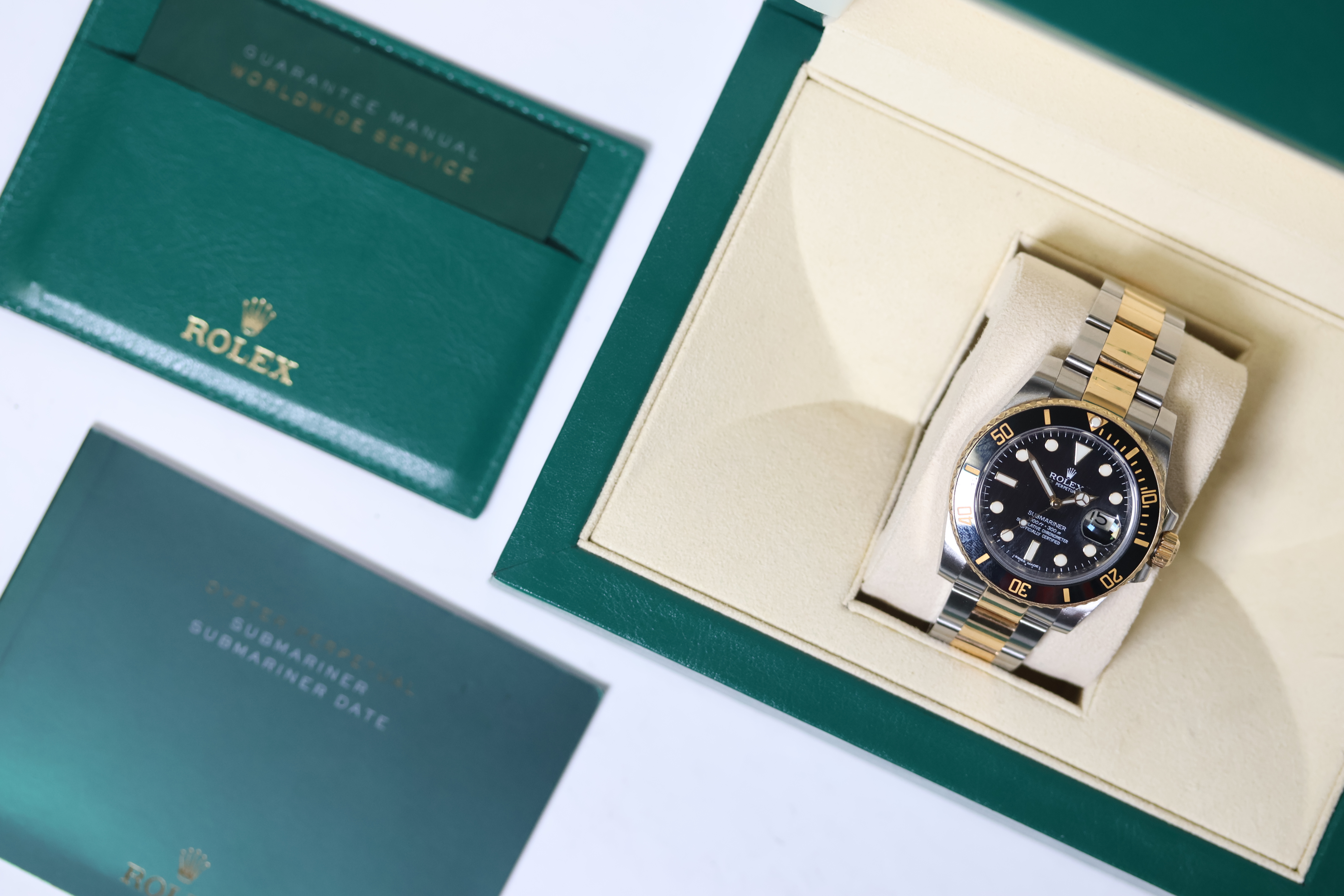Rolex Submariner Date Reference 116613LN Steel and Gold - Image 8 of 8