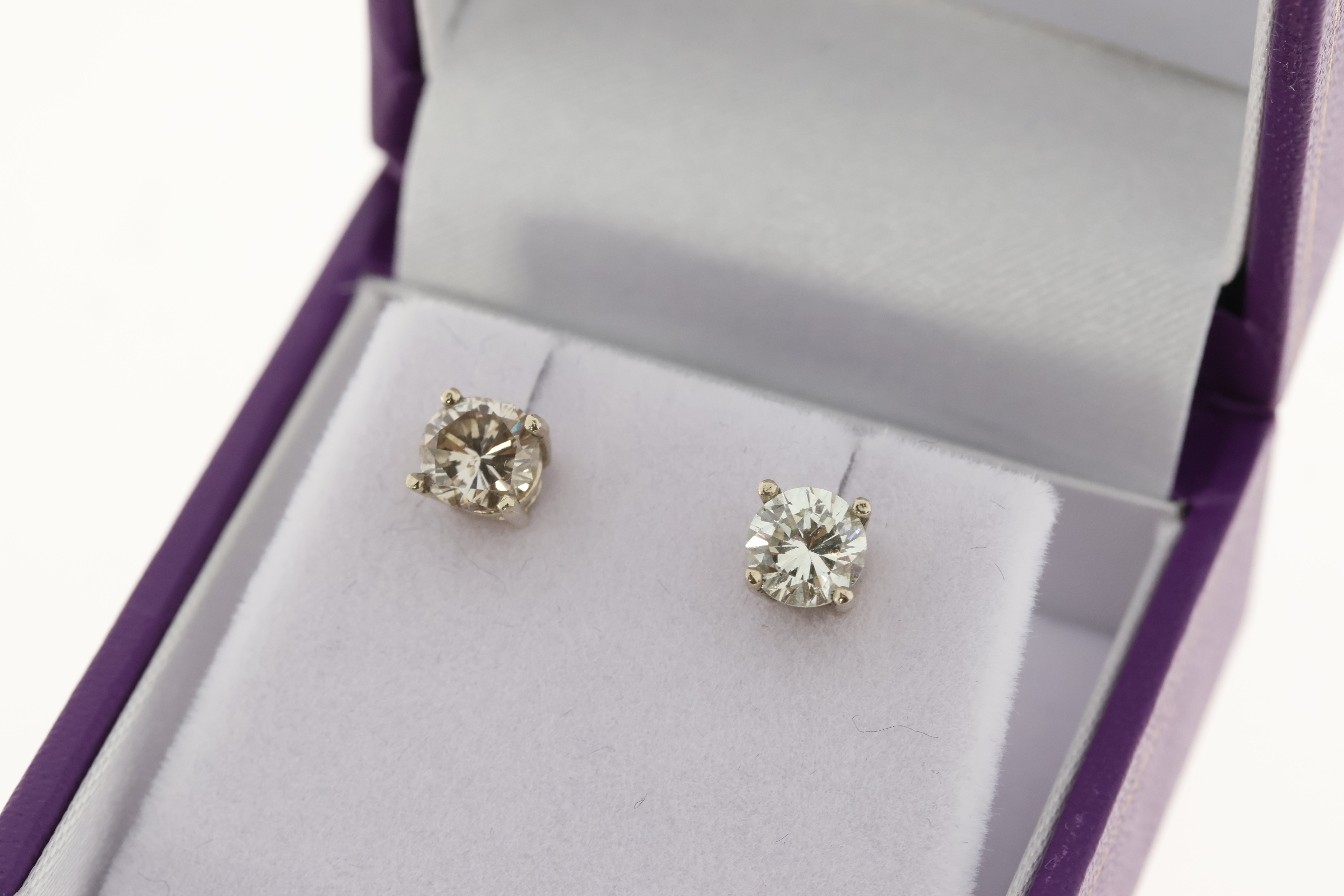 18ct White Gold Diamond Stud Earrings, Approx 0.52 carat per earring. J-K Colour, SI Clarity.