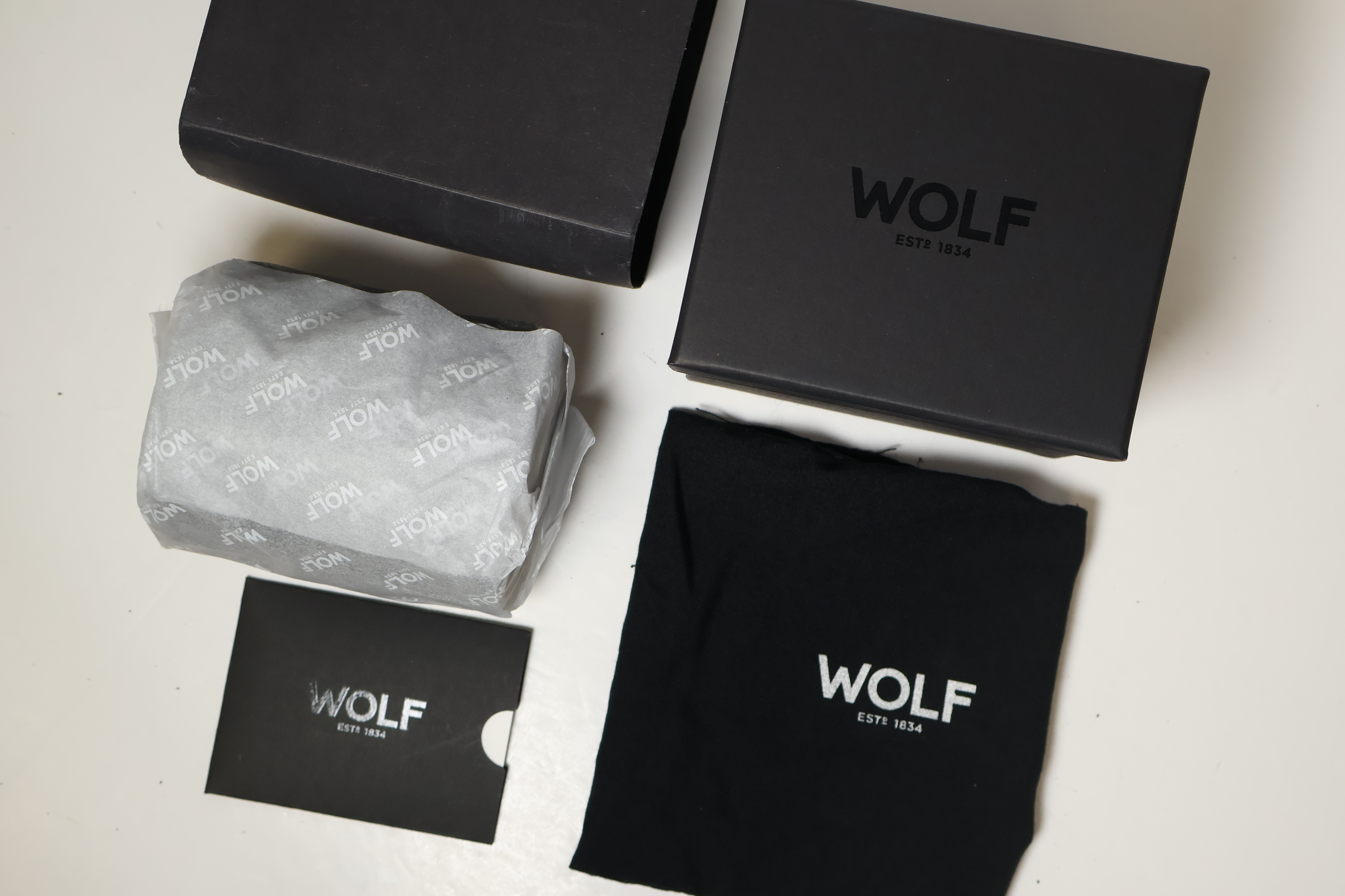 *To Be Sold Without Reserve* WOLF Single Watch Roll with box and pouch