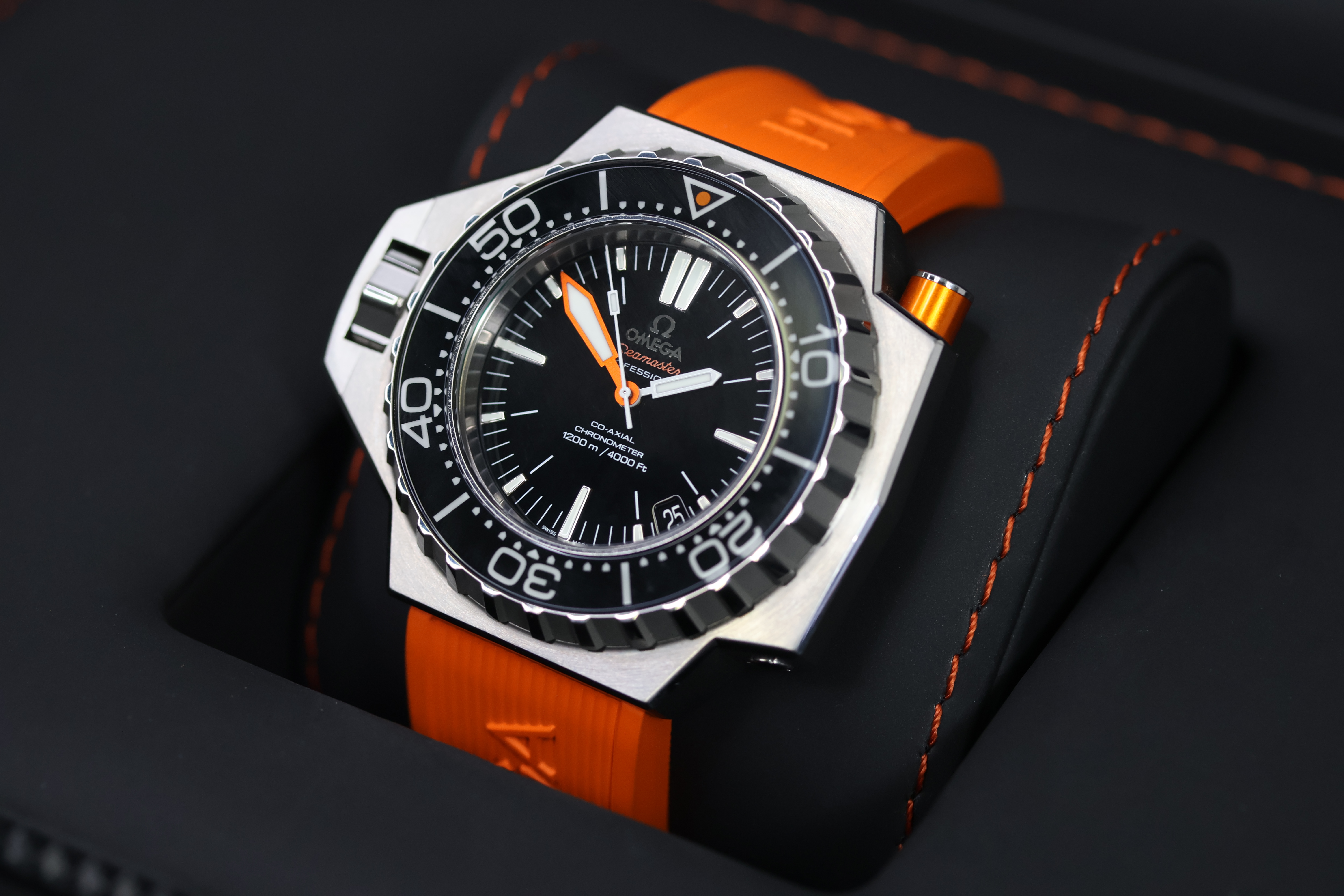 Omega Seamaster Ploprof Automatic with Box and Papers 2016