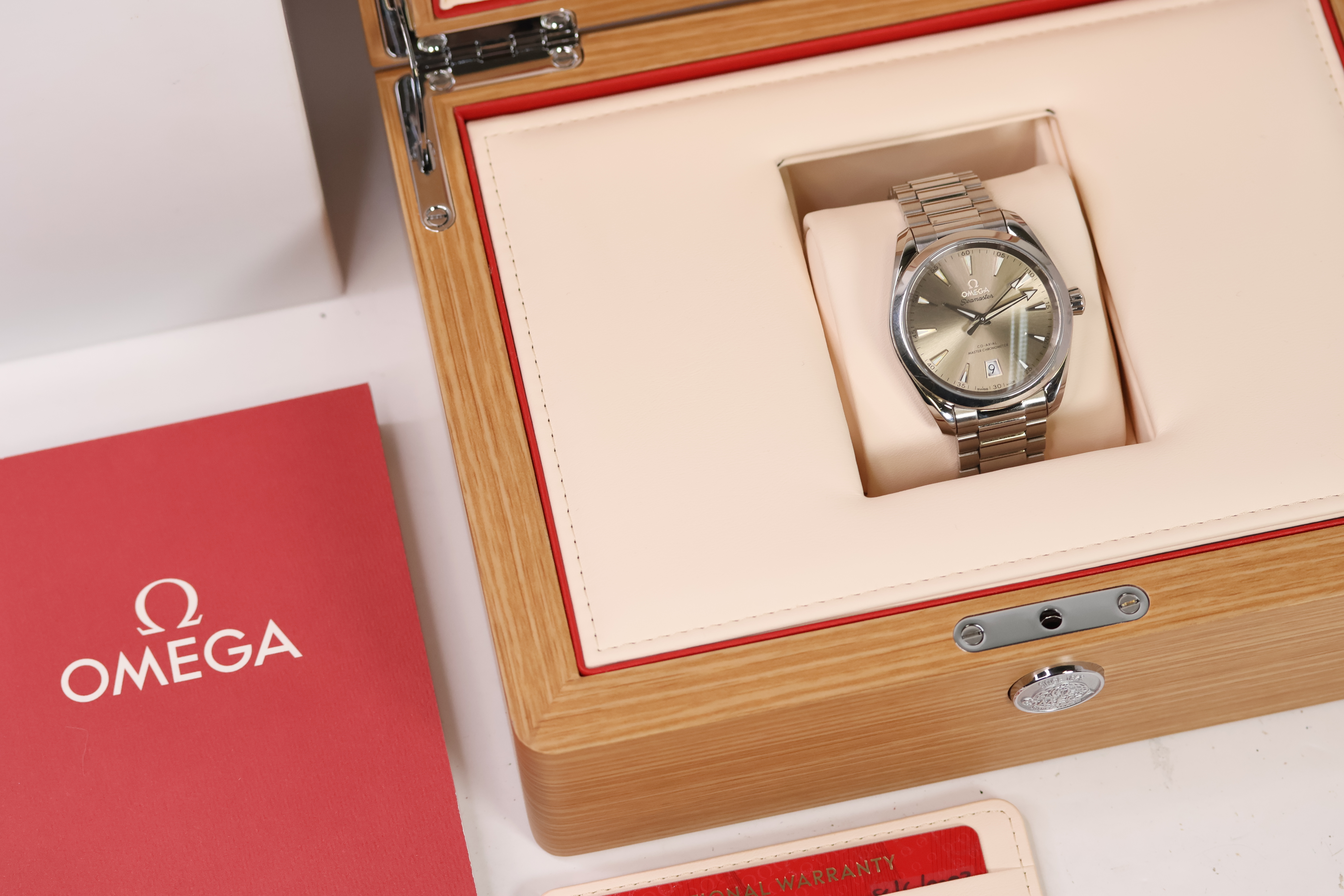 Omega Seamaster Aqua Terra Automatic with Box and Papers 2023 - Image 2 of 8