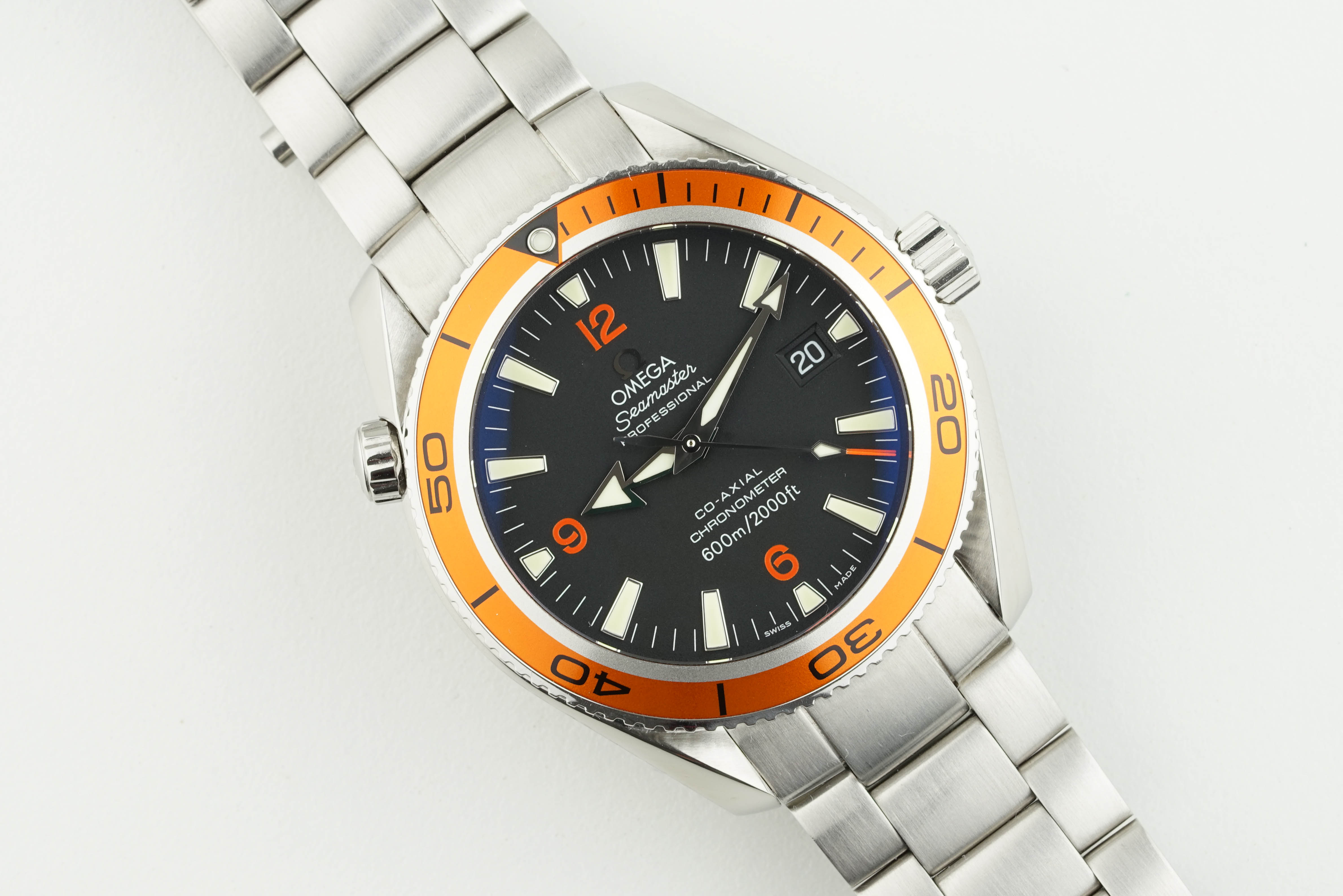 OMEGA SEAMASTER PROFESSIONAL PLANET OCEAN CO AXIAL CHRONOMETER W/ GUARANTEE CARD REF. 22095000 CIRCA - Image 2 of 3