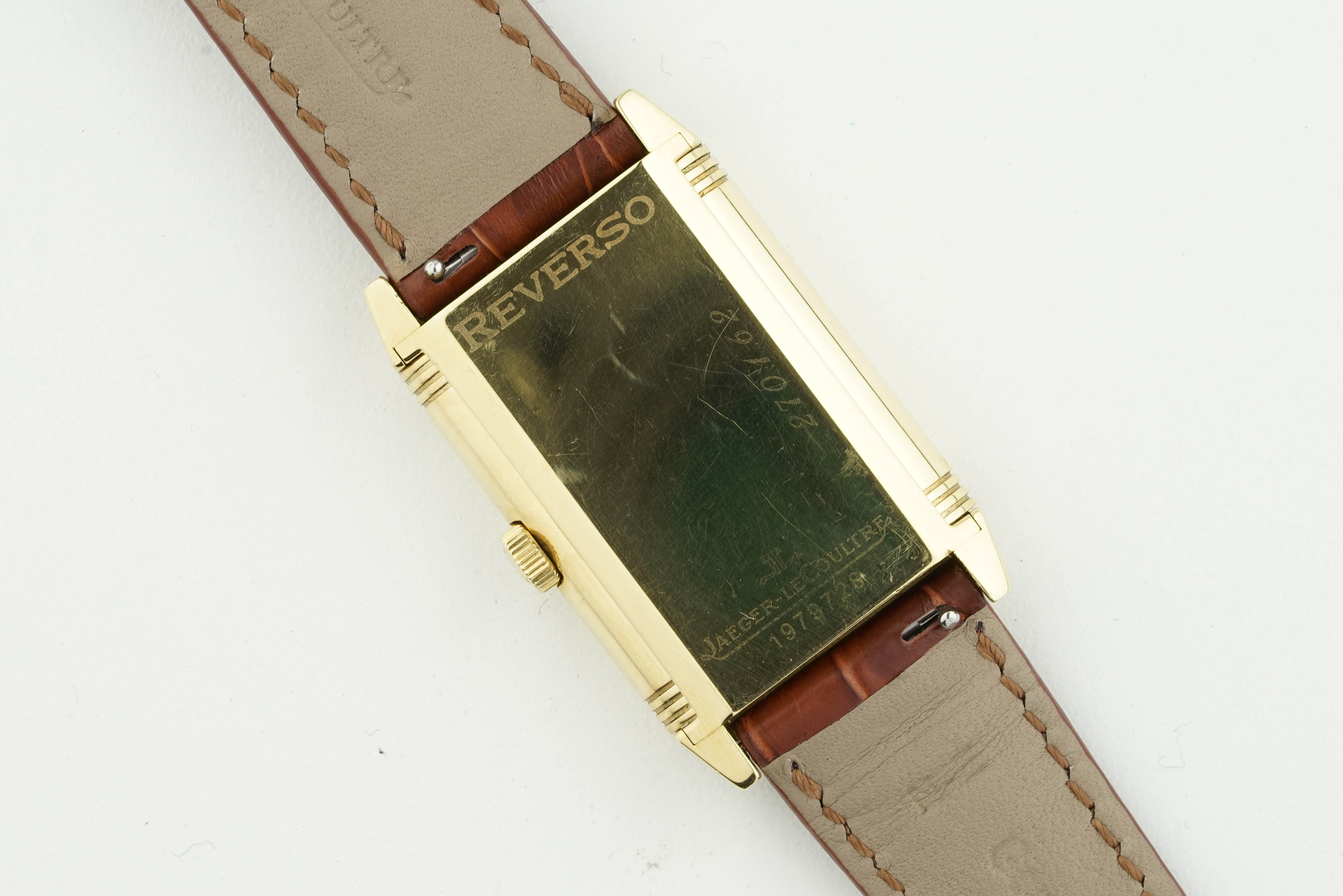 JAEGER LE COULTRE REVERSO GRANDE TAILLE 18CT GOLD W/ GUARANTEE PAPERS REF. 270162, rectangular white - Image 2 of 4