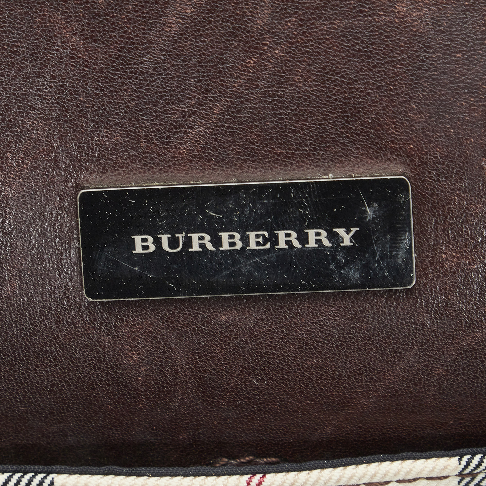 Burberry House Check Handbag - Image 6 of 13