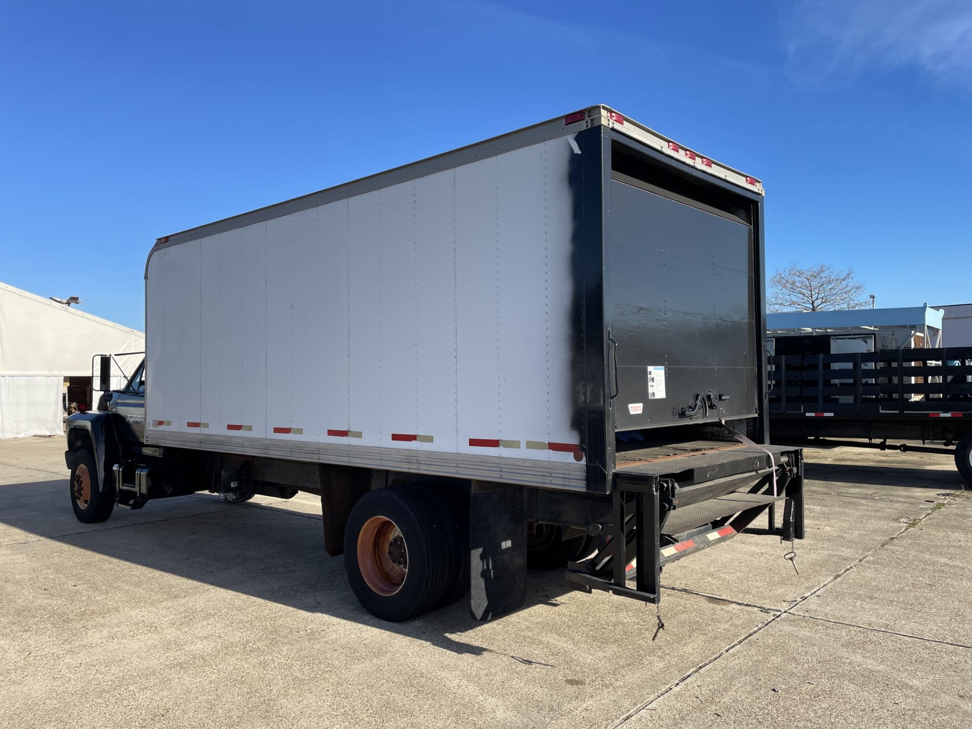 1994 Ford F700 Delivery Truck, Diesel, - Image 5 of 12