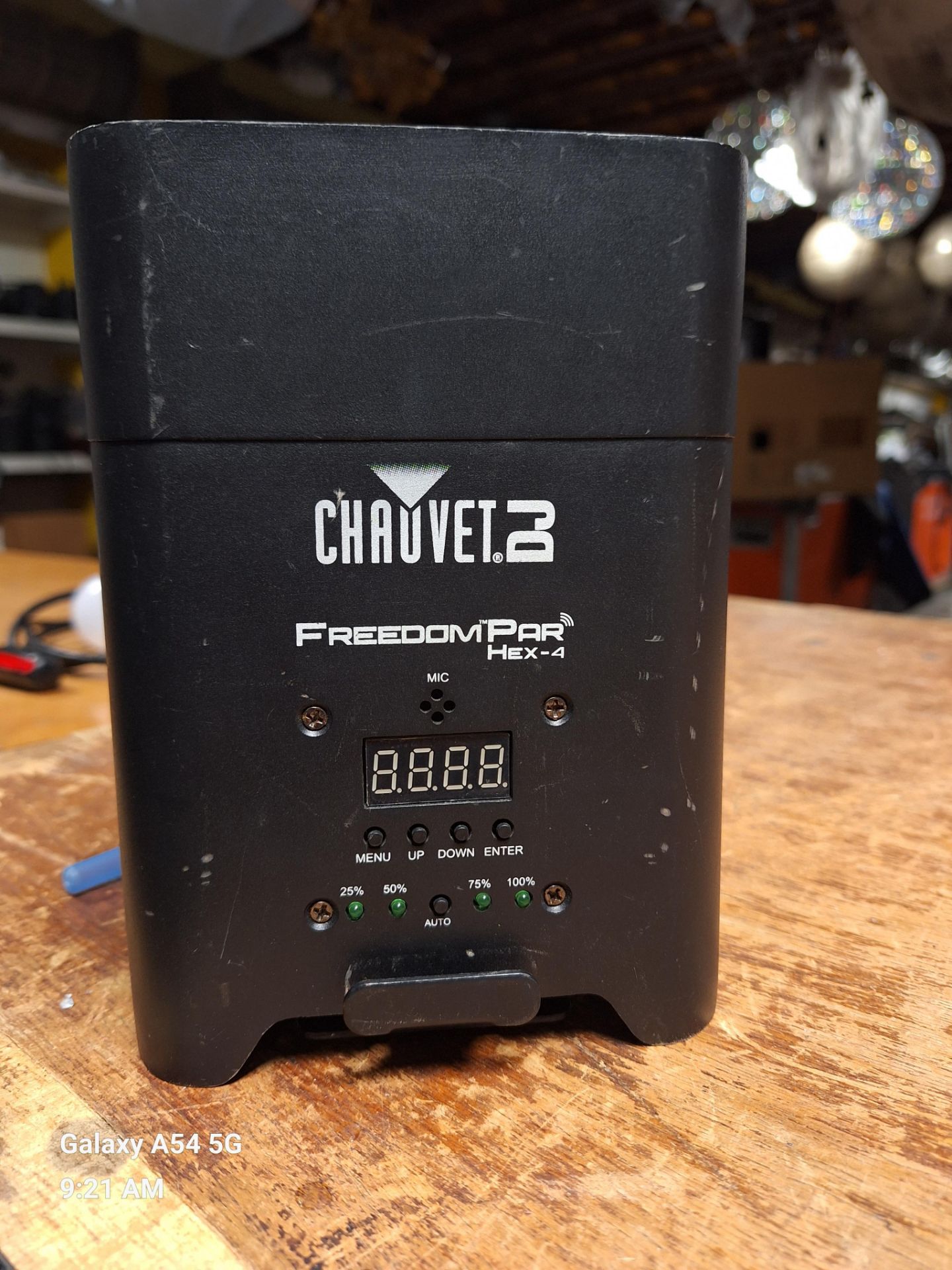 Chauvet Freedom Par Hex 4 (7-10 hours run time on battery) - Image 2 of 2