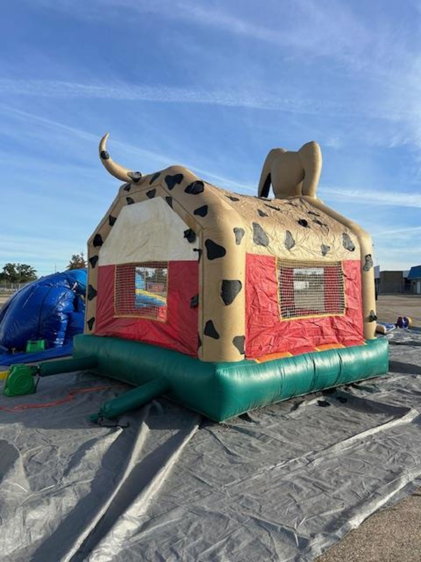 15'x15' Dog House Spacewalk Bounce House - Image 3 of 3