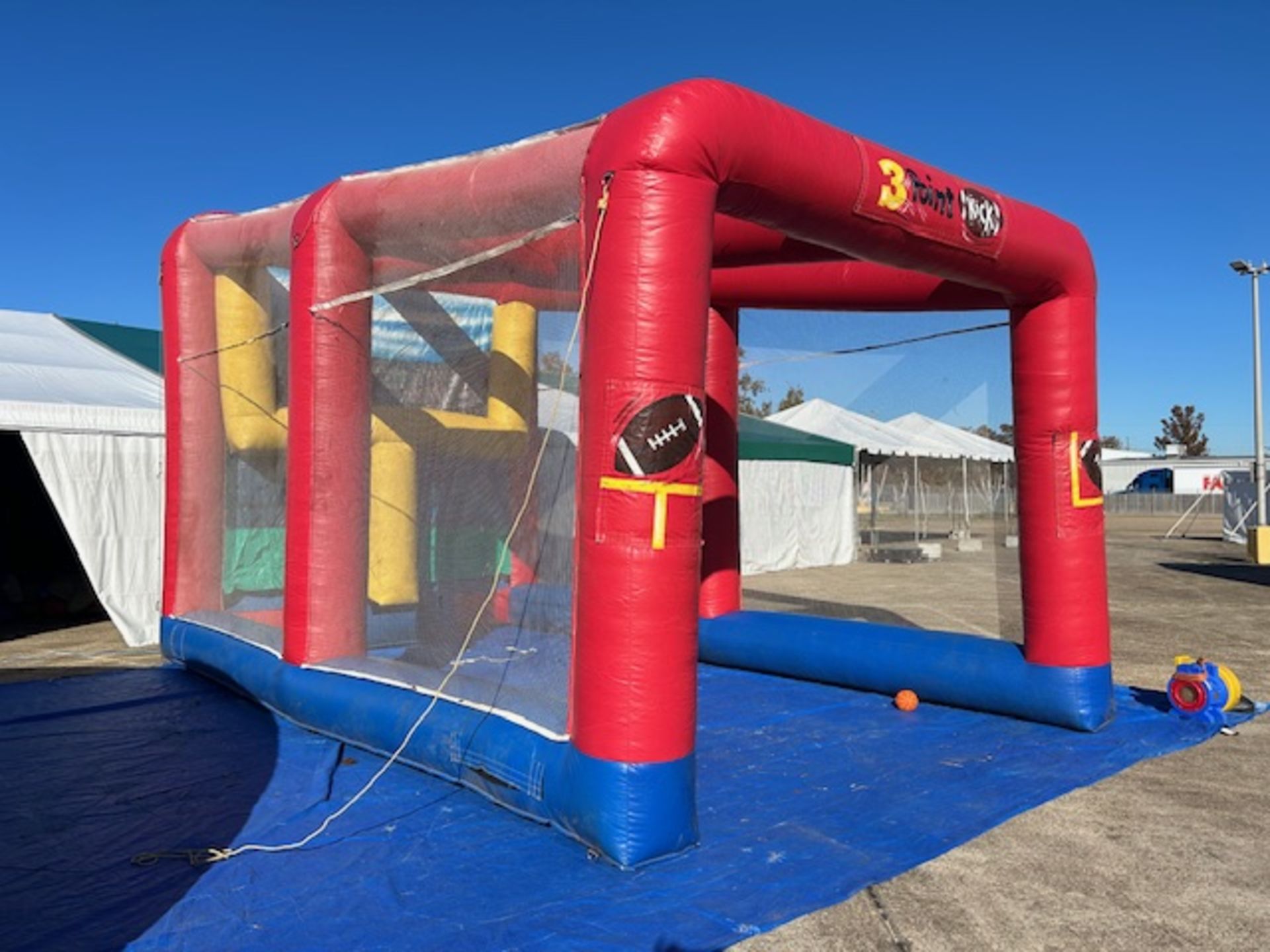 17'x25' 3 Point Kick Inflatable Field Goal, requires 2 blowers - Image 2 of 3