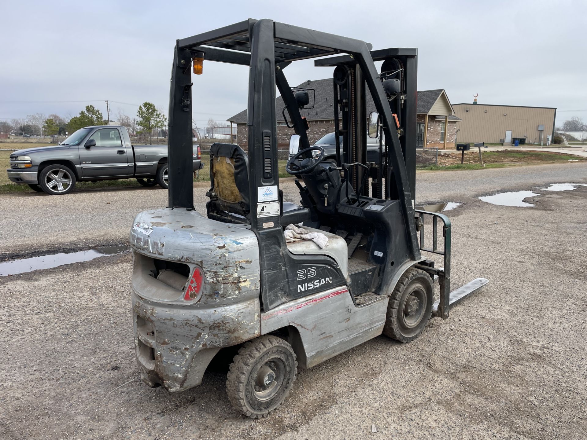 *Located in Shreveport, LA Nissan 35 Forklift, 6900 lb. cap. - Image 5 of 9