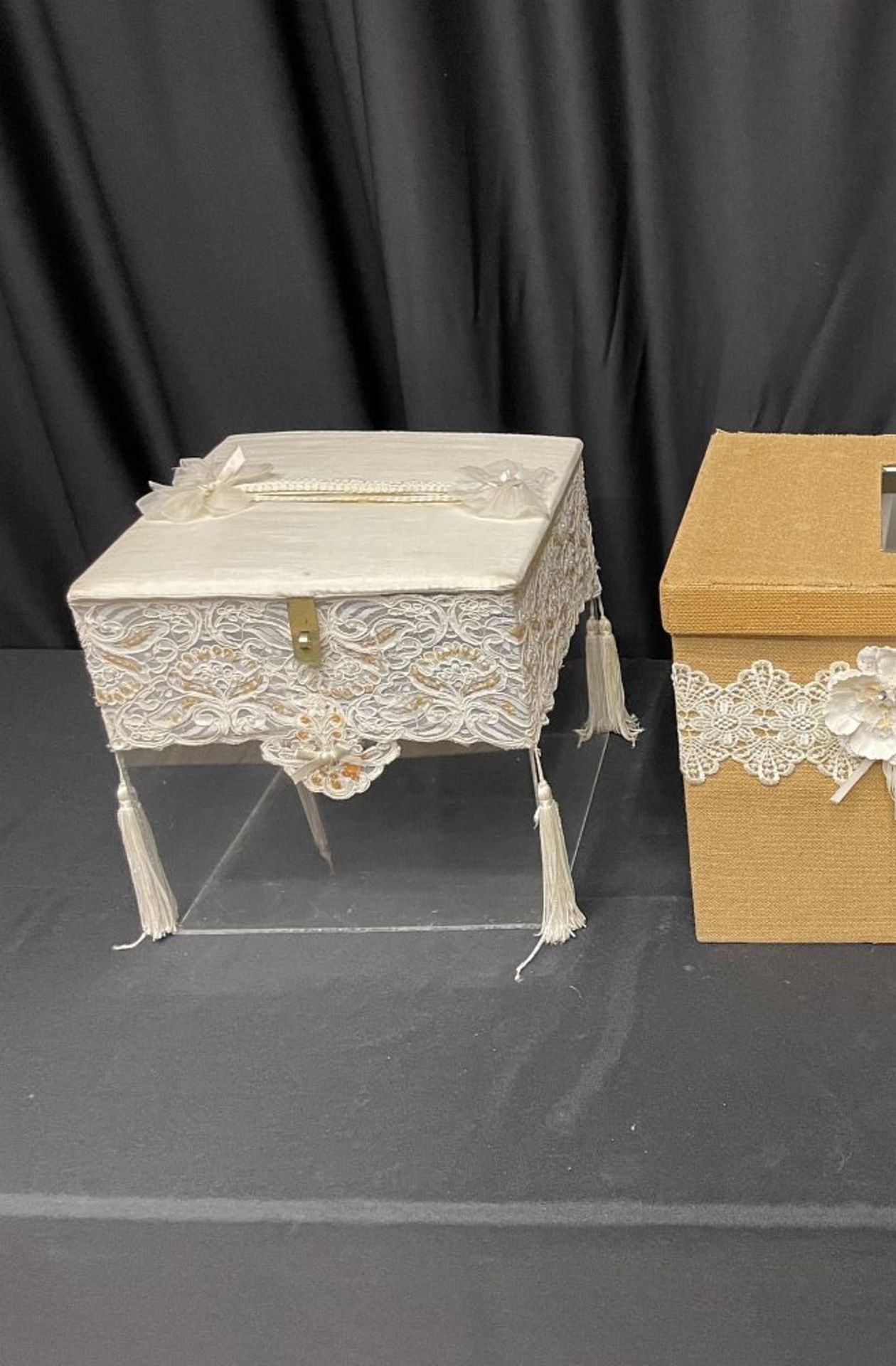 ACRYLIC & LACE BOX FOR CARDS