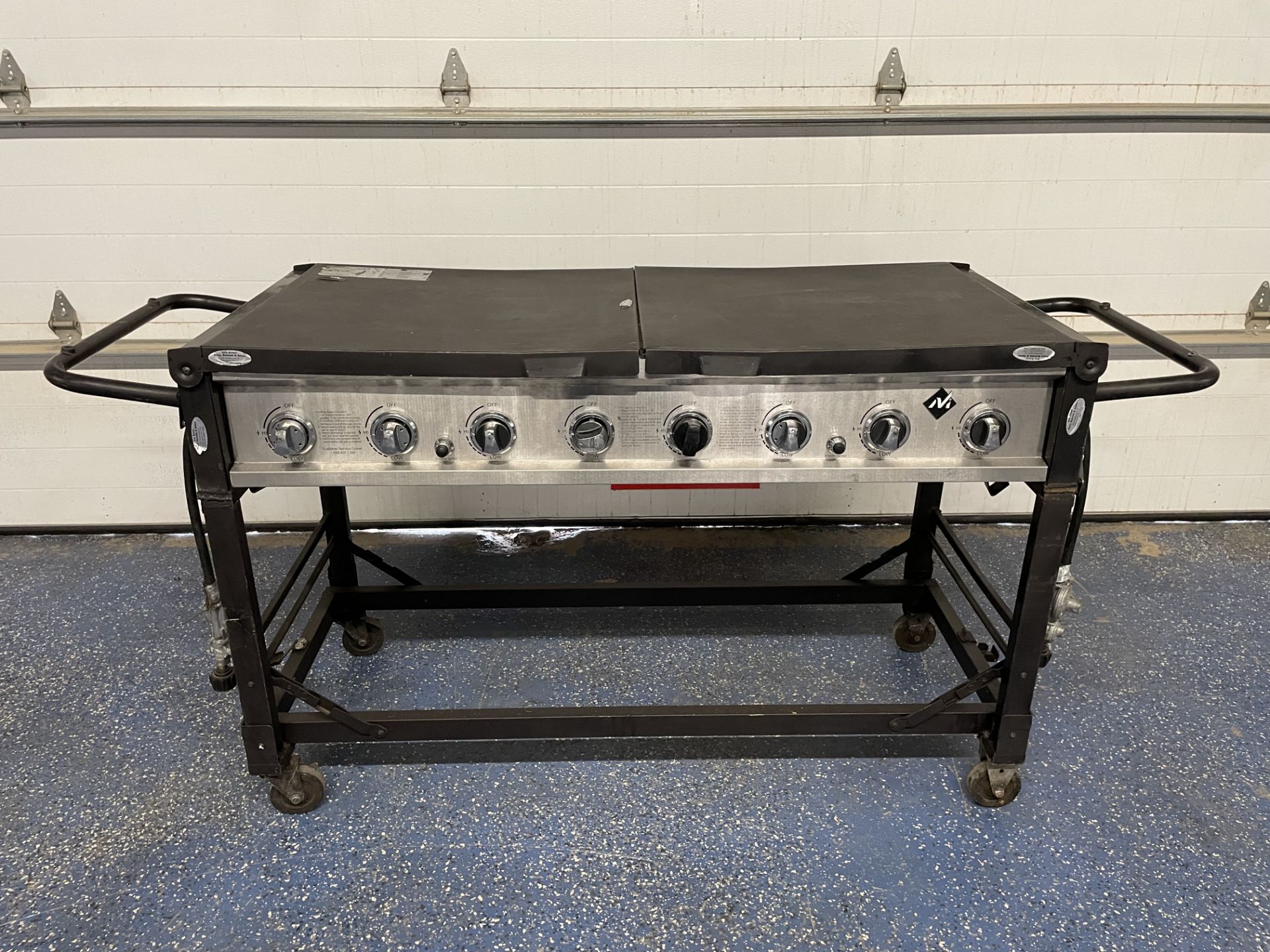 5' GRILL, PROPANE NOT INCLUDED