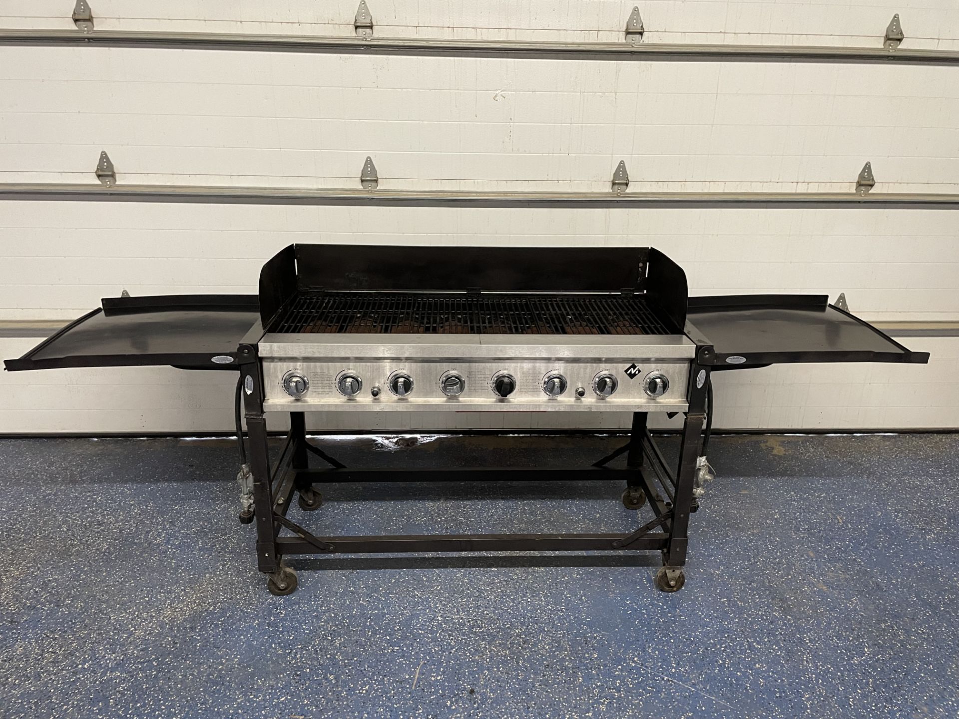 5' GRILL, PROPANE NOT INCLUDED - Image 2 of 3