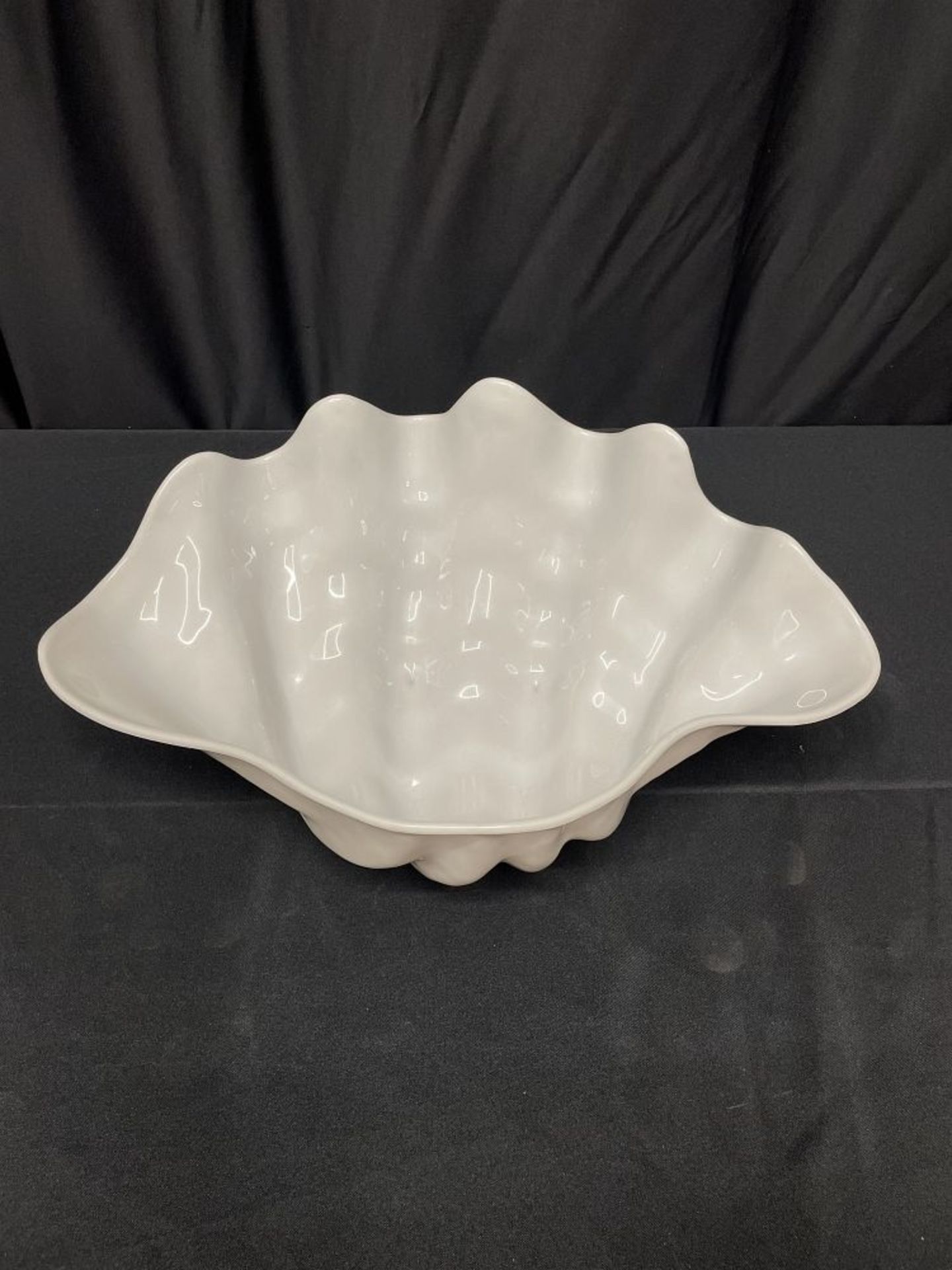 BOWL, CLAM SHELL, PLASTIC LARGE