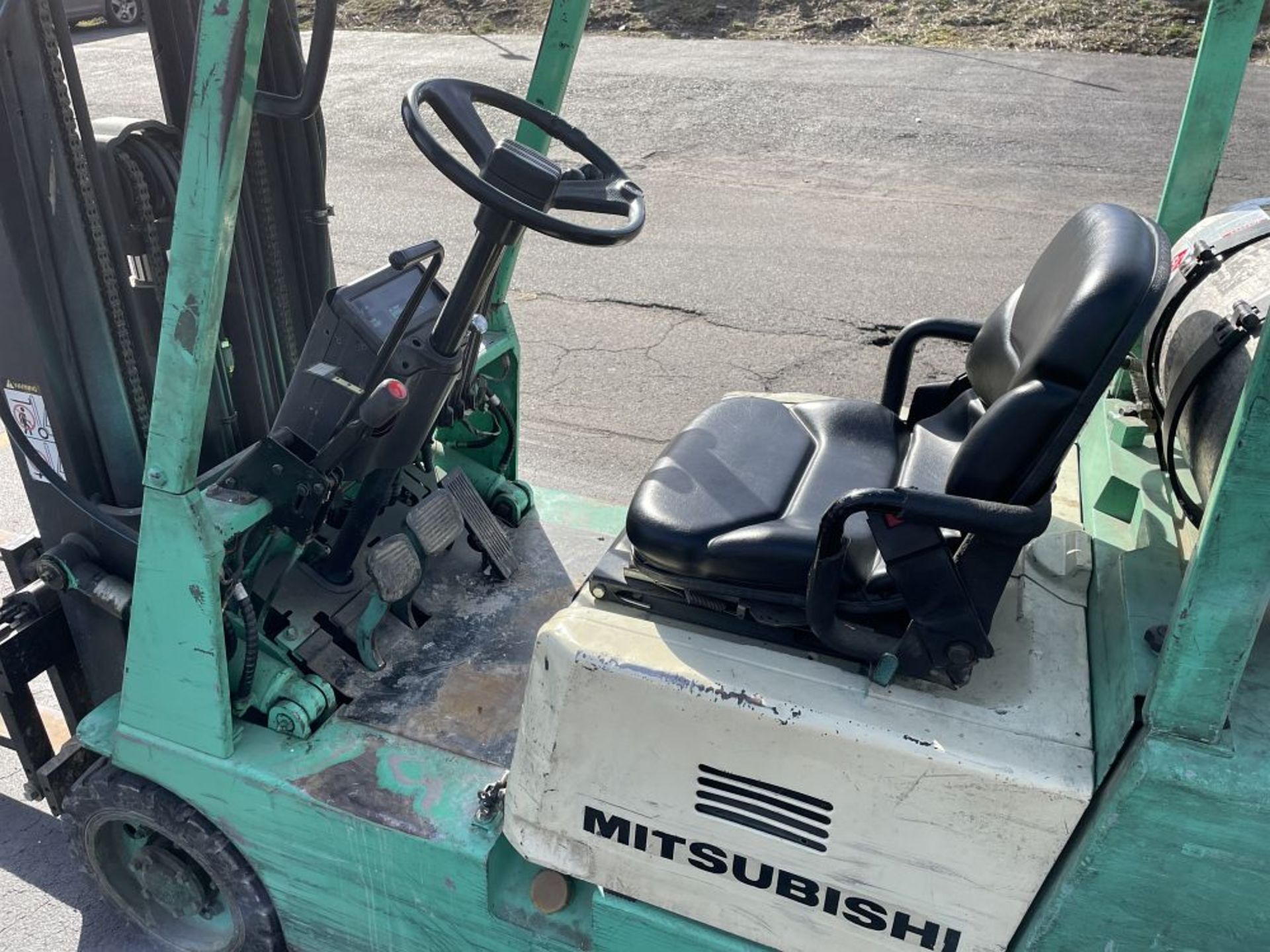 MITSUBISHI MDL FCG-18 FORKLIFT, 3,500 LB. CAP, **LATE PICK UP** - Image 9 of 13