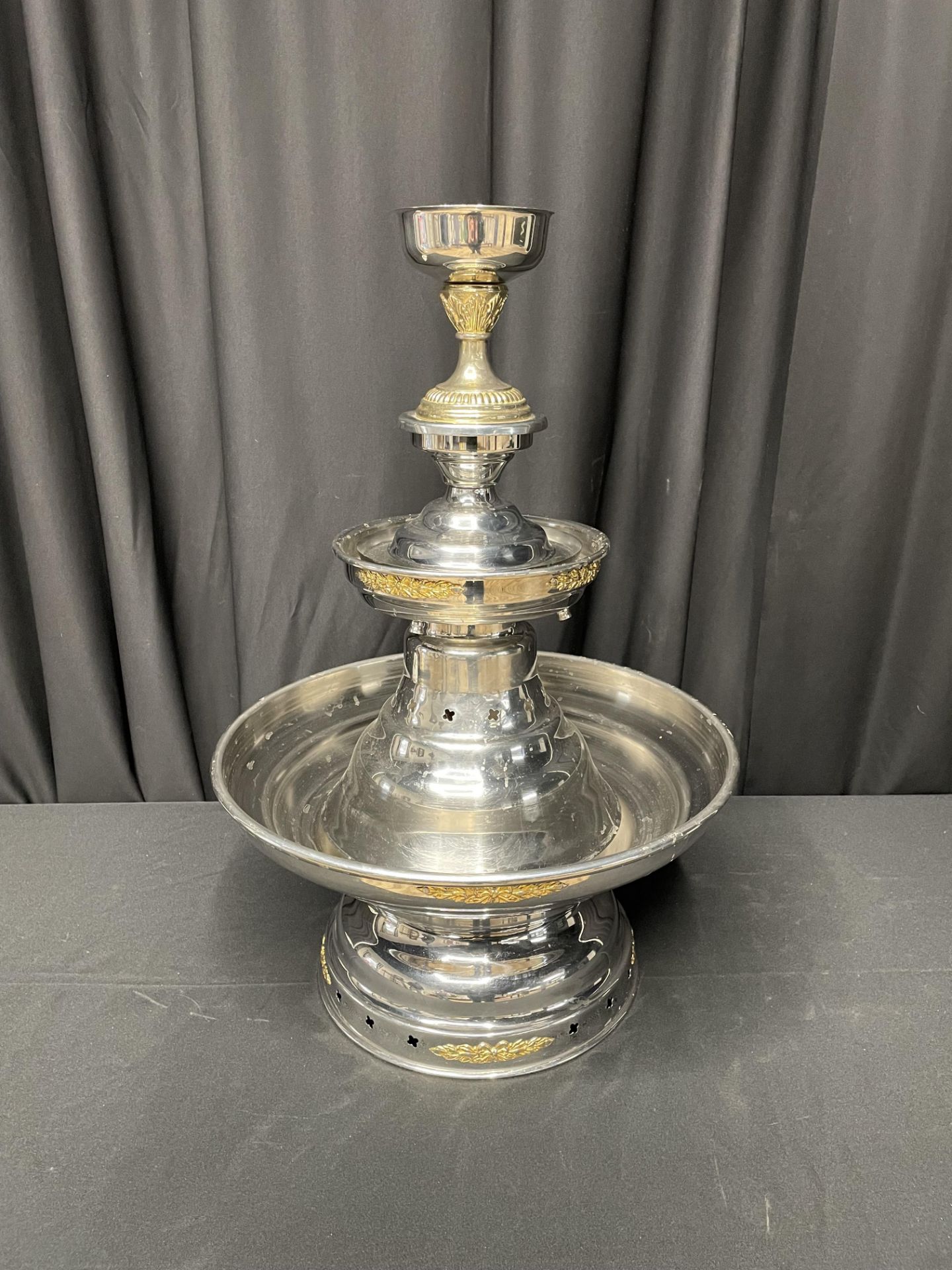 PUNCH BOWL, ST. STEEL W/ GOLD, 2 GAL.