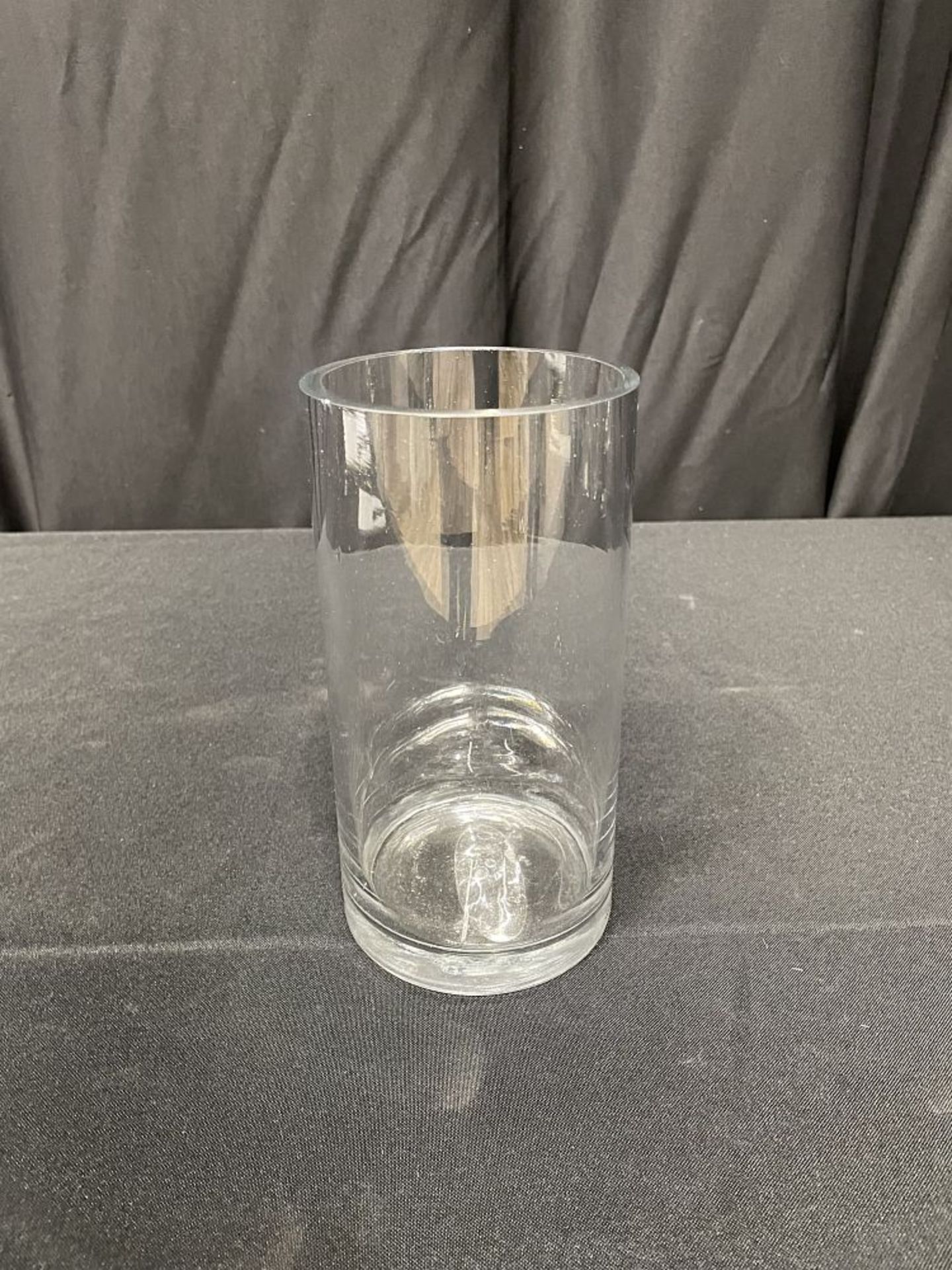 VASE, CYLINDRICAL GLASS 10"