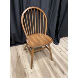 CHAIR - WOODEN ROUND BACK