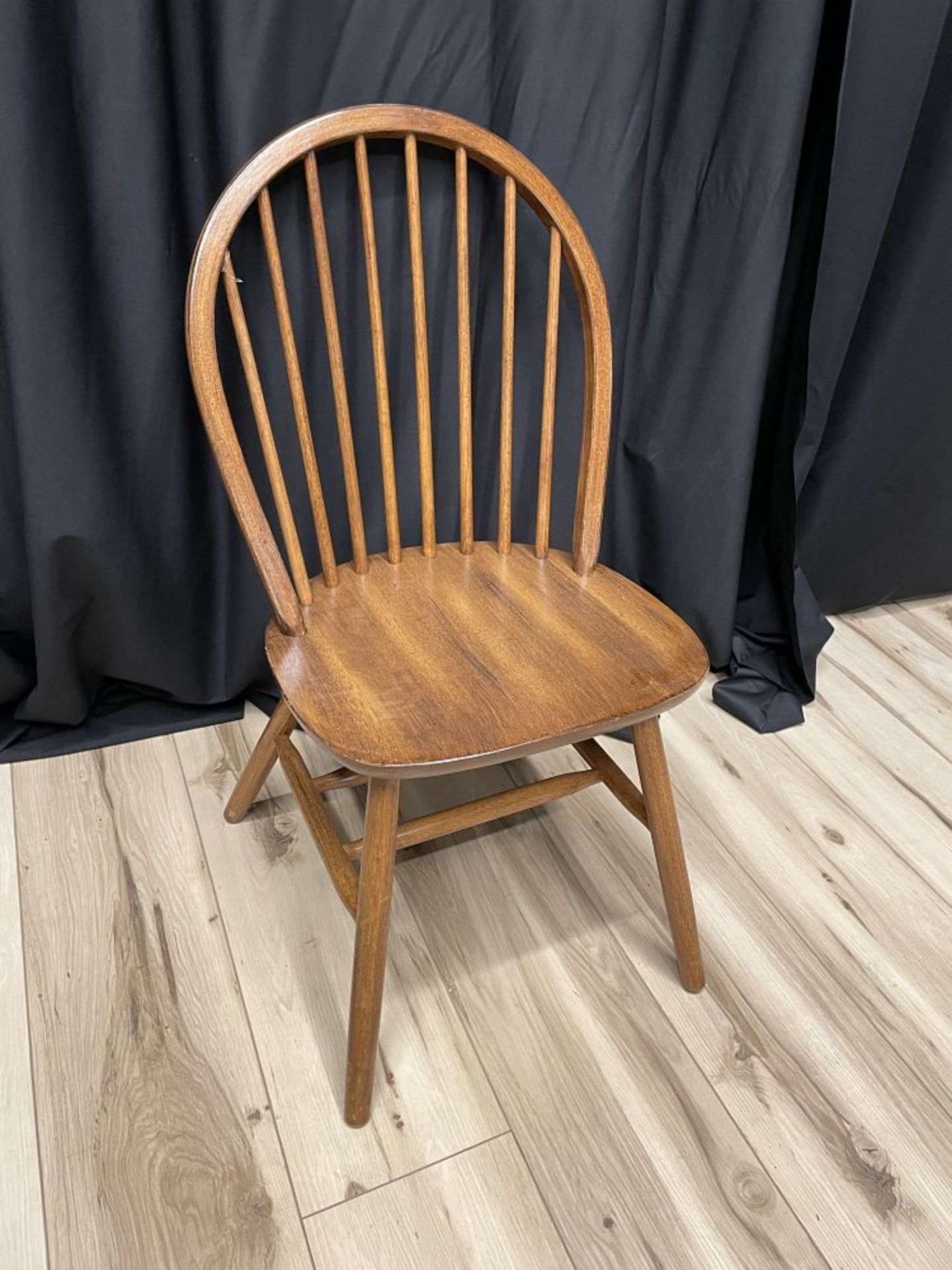 CHAIR - WOODEN ROUND BACK