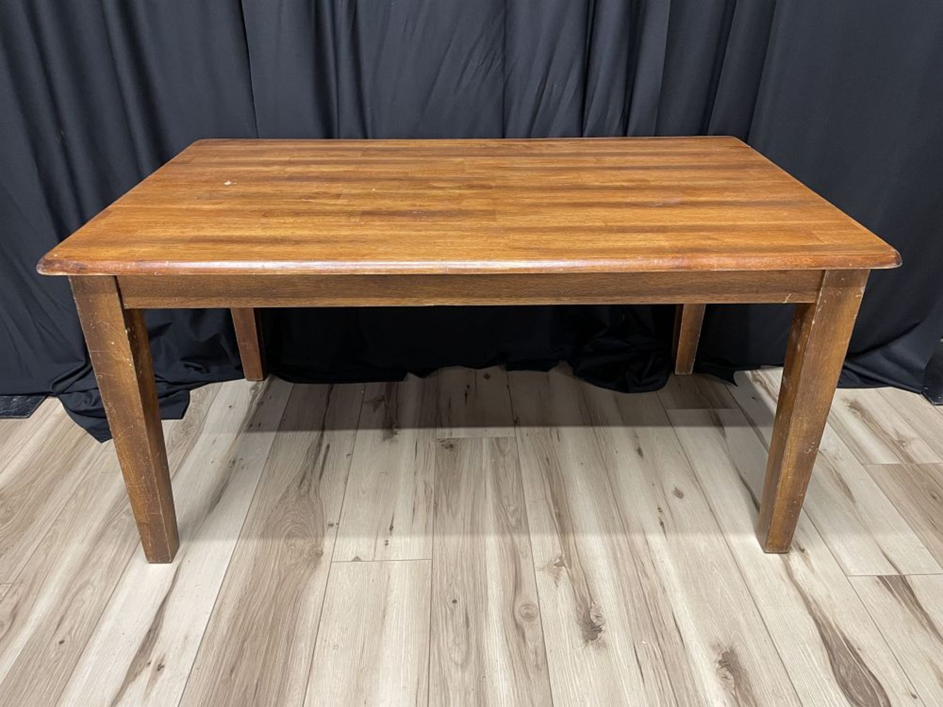 TABLES 5 FT. RECT. HARVEST WOODEN SEATS 4 (+2 on ends)