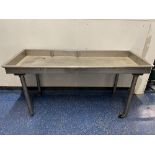 STAINLESS STEEL WORK TABLE