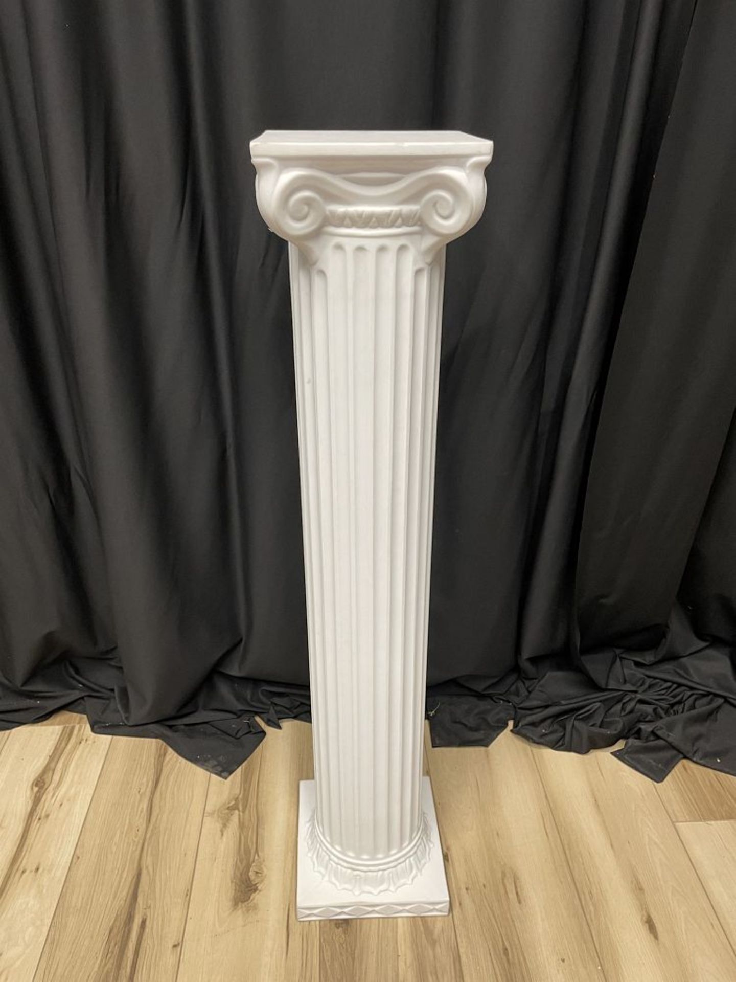 COLUMN, EMPIRE 48" WHITE