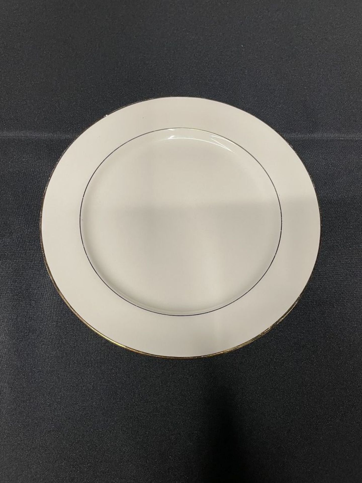 HOMER LAUGHLIN IVORY DINNER PLATE, 10"