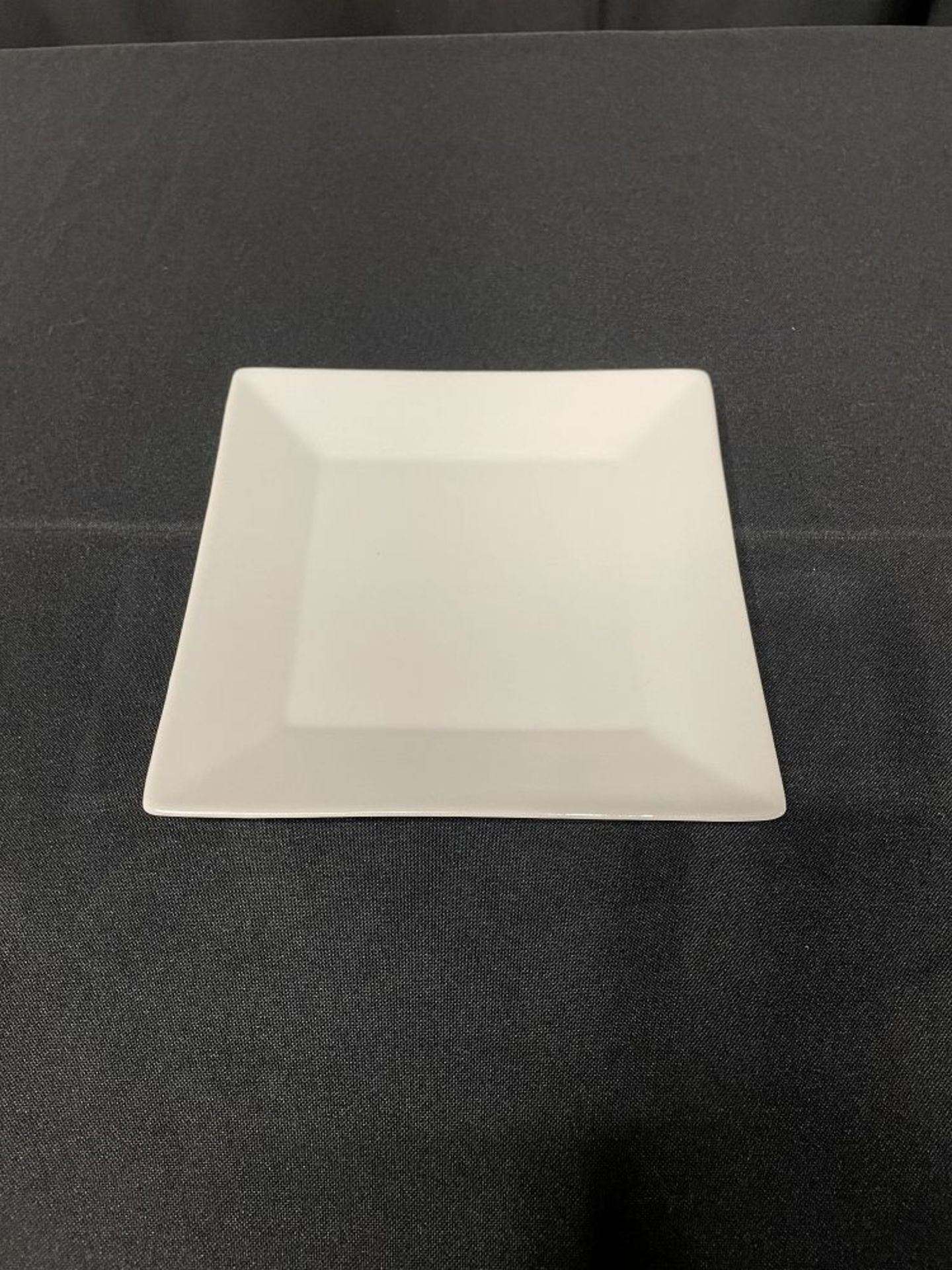 WHITE SQUARE B&B/DESSERT PLATE 7"