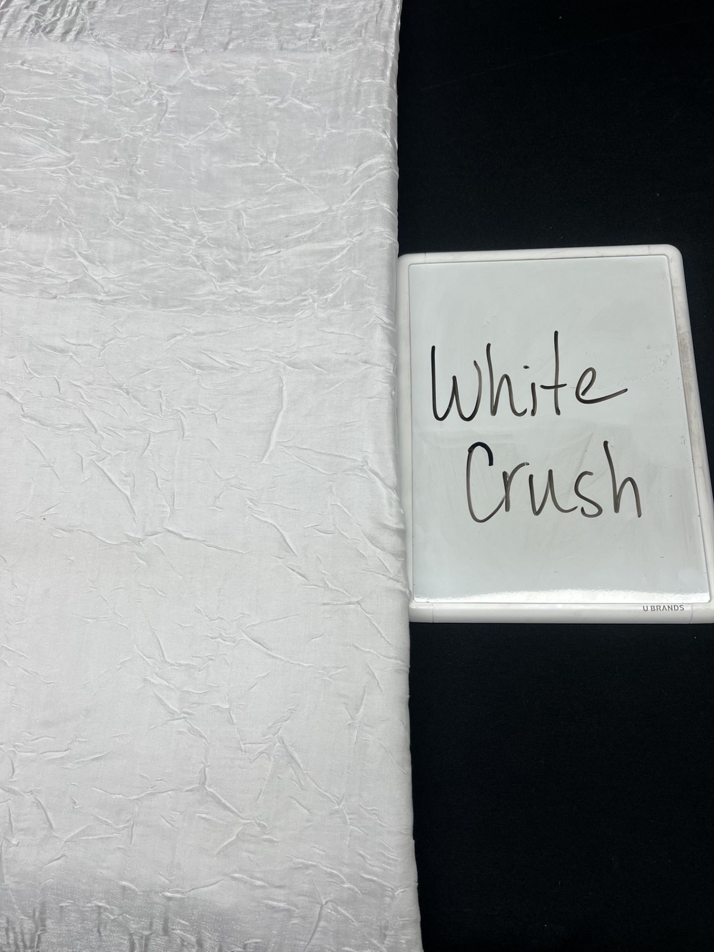 NAPKIN IRIDESCENT CRUSH WHITE