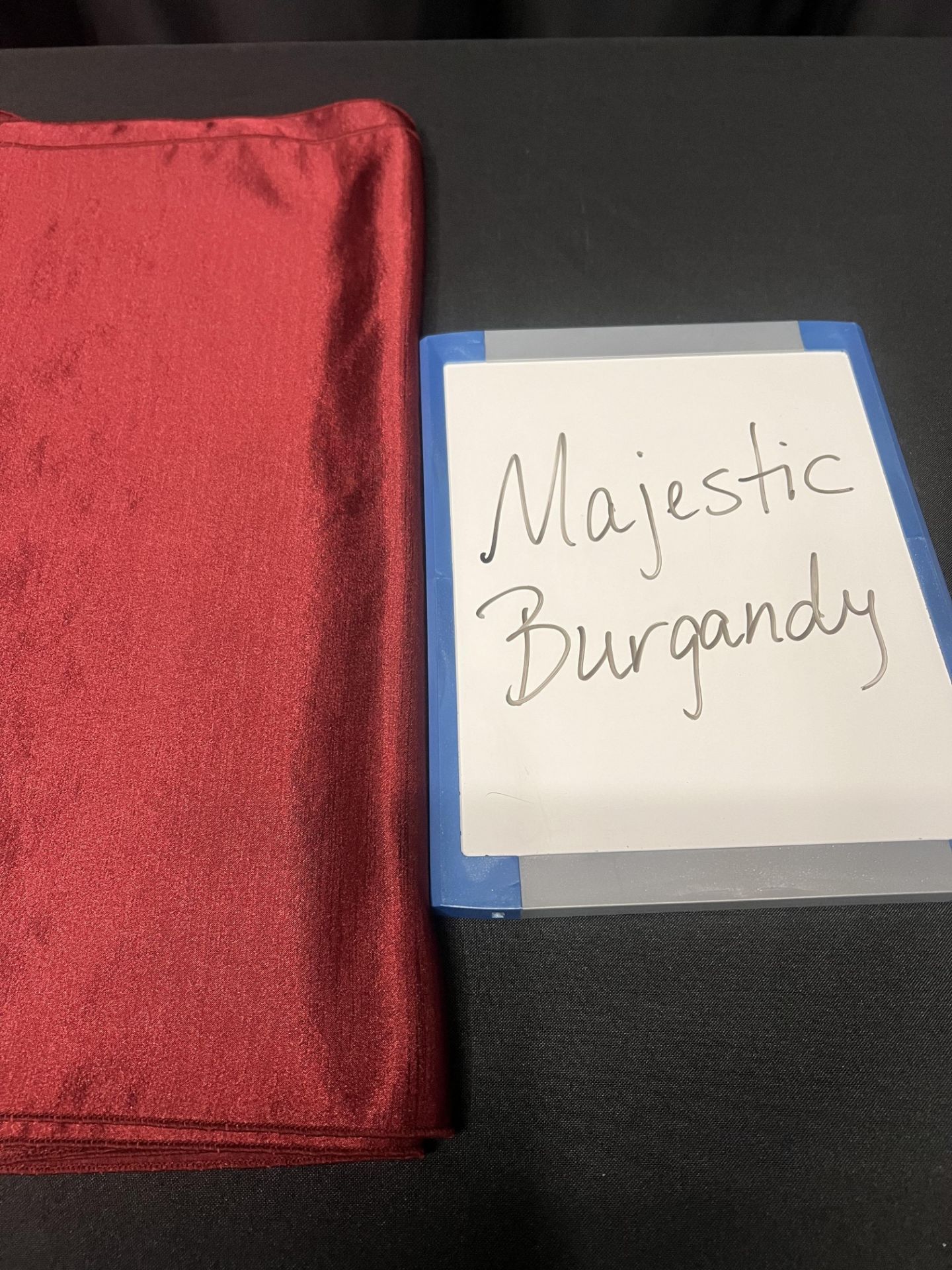 NAPKIN MAJESTIC BURGUNDY