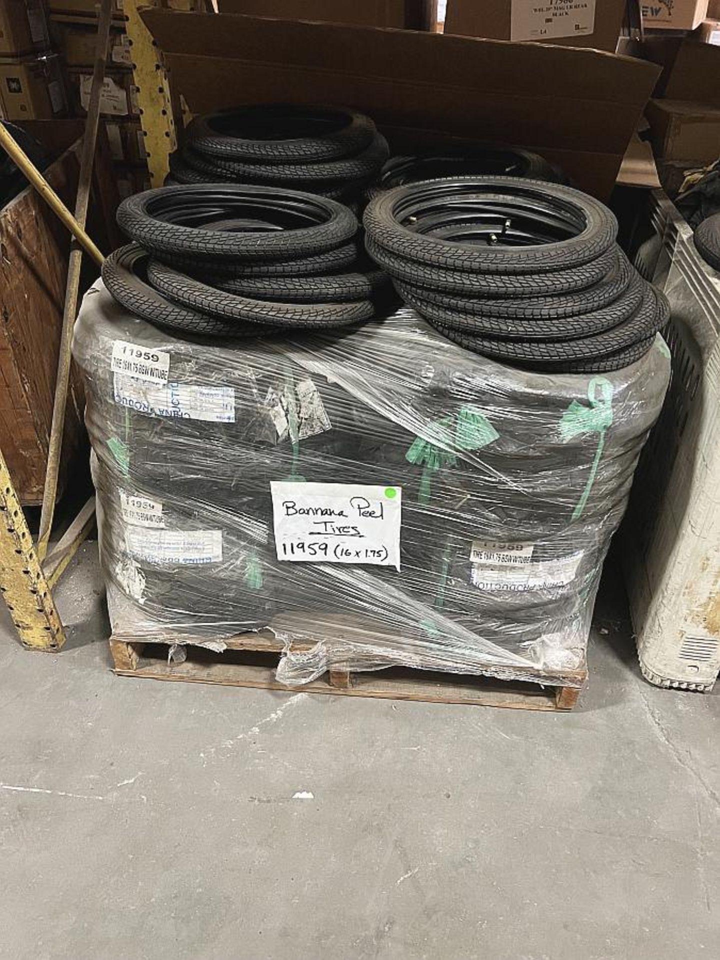 Tire 16 x 1.75 BSW w/Tube K841) - Image 2 of 2