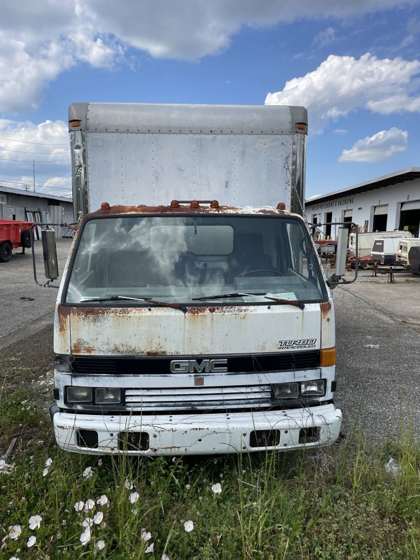 GMC Box Truck for Parts - Image 3 of 9