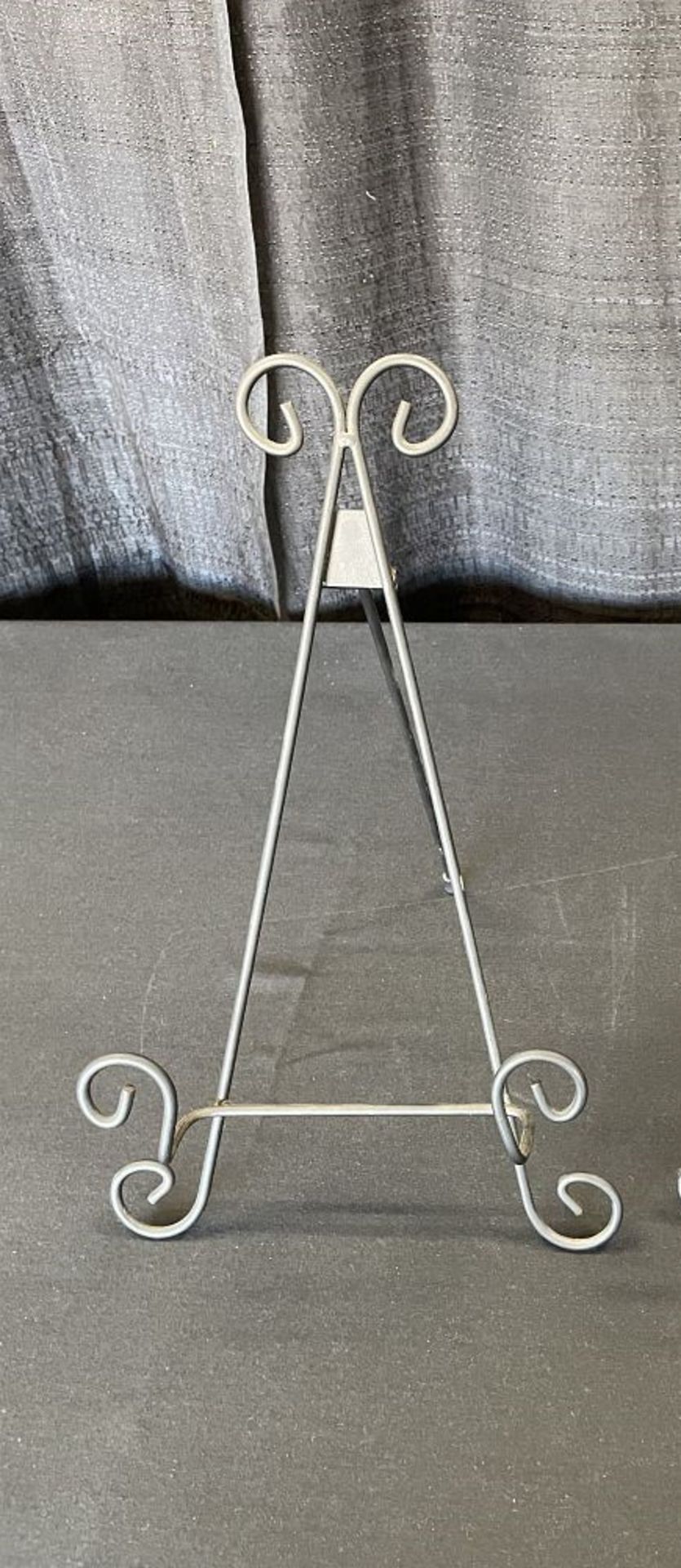 14" Black Iron Plate Stand